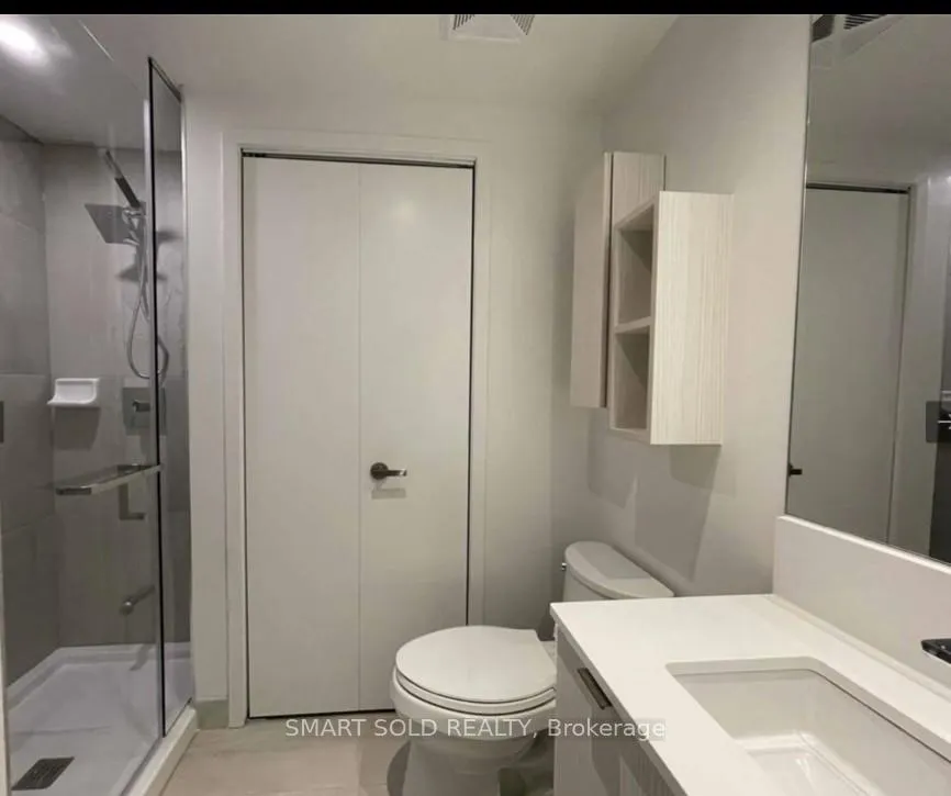 Photo 8 of Unit 1713, 195 Redpath Avenue, Toronto, Mount Pleasant West — HOMEH