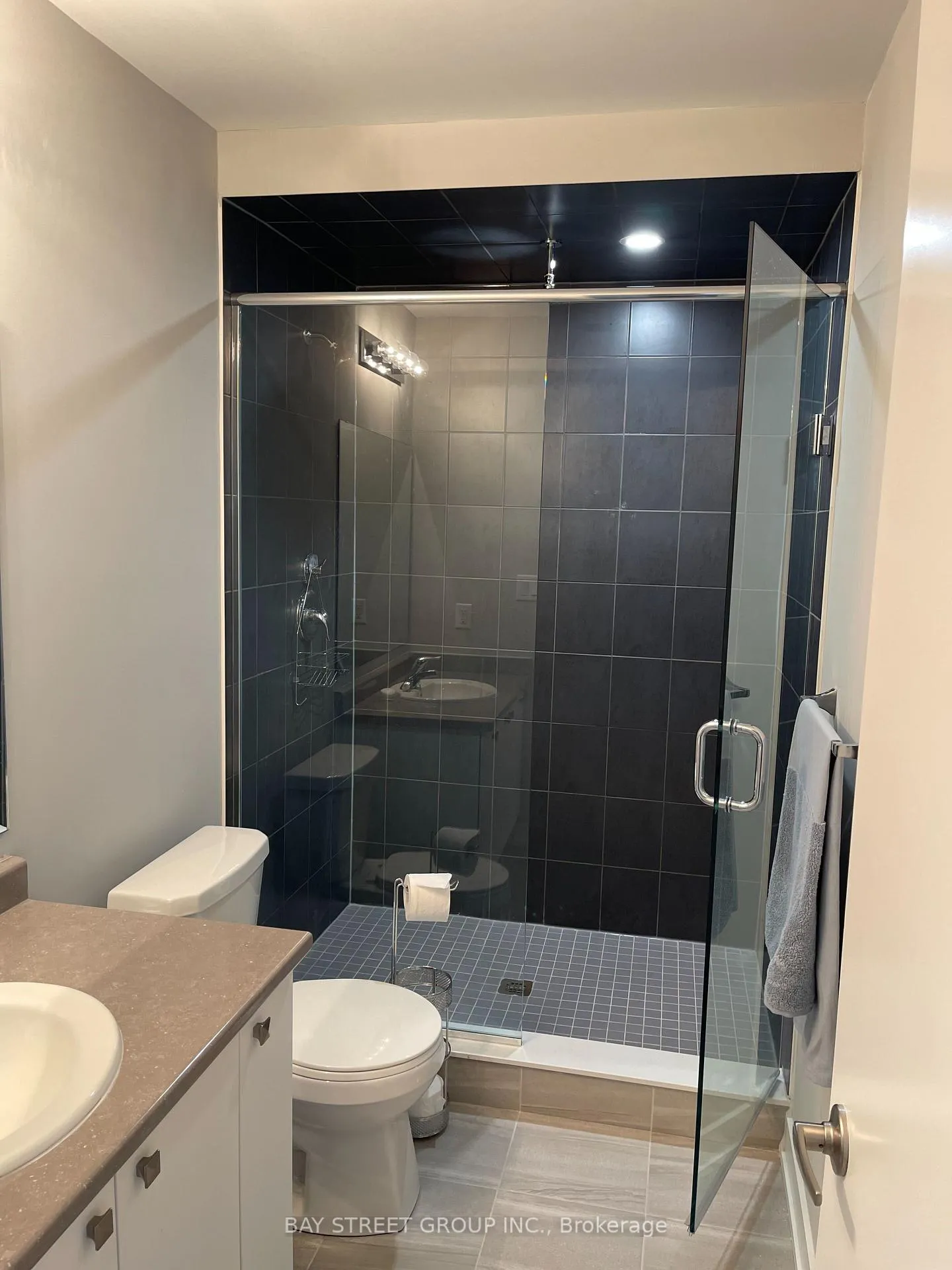 Photo 11 of 38 Winters Crescent, Collingwood — HOMEH