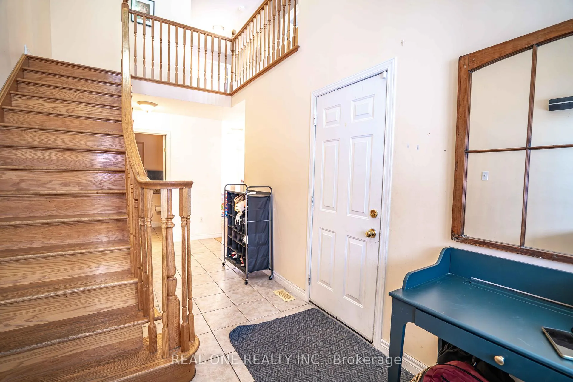 Photo 4 of 744 Brandenburg Boulevard, Waterloo, Clair Hills — HOMEH