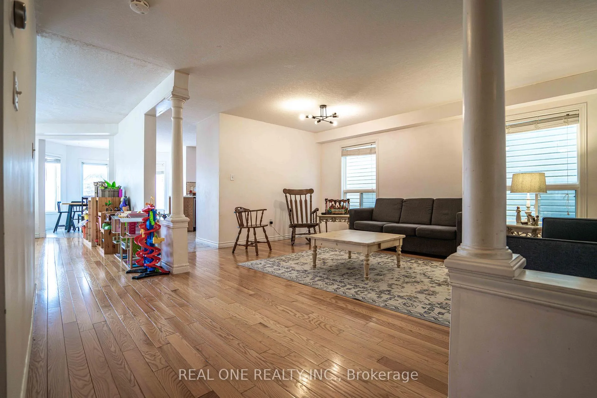 Photo 6 of 744 Brandenburg Boulevard, Waterloo, Clair Hills — HOMEH