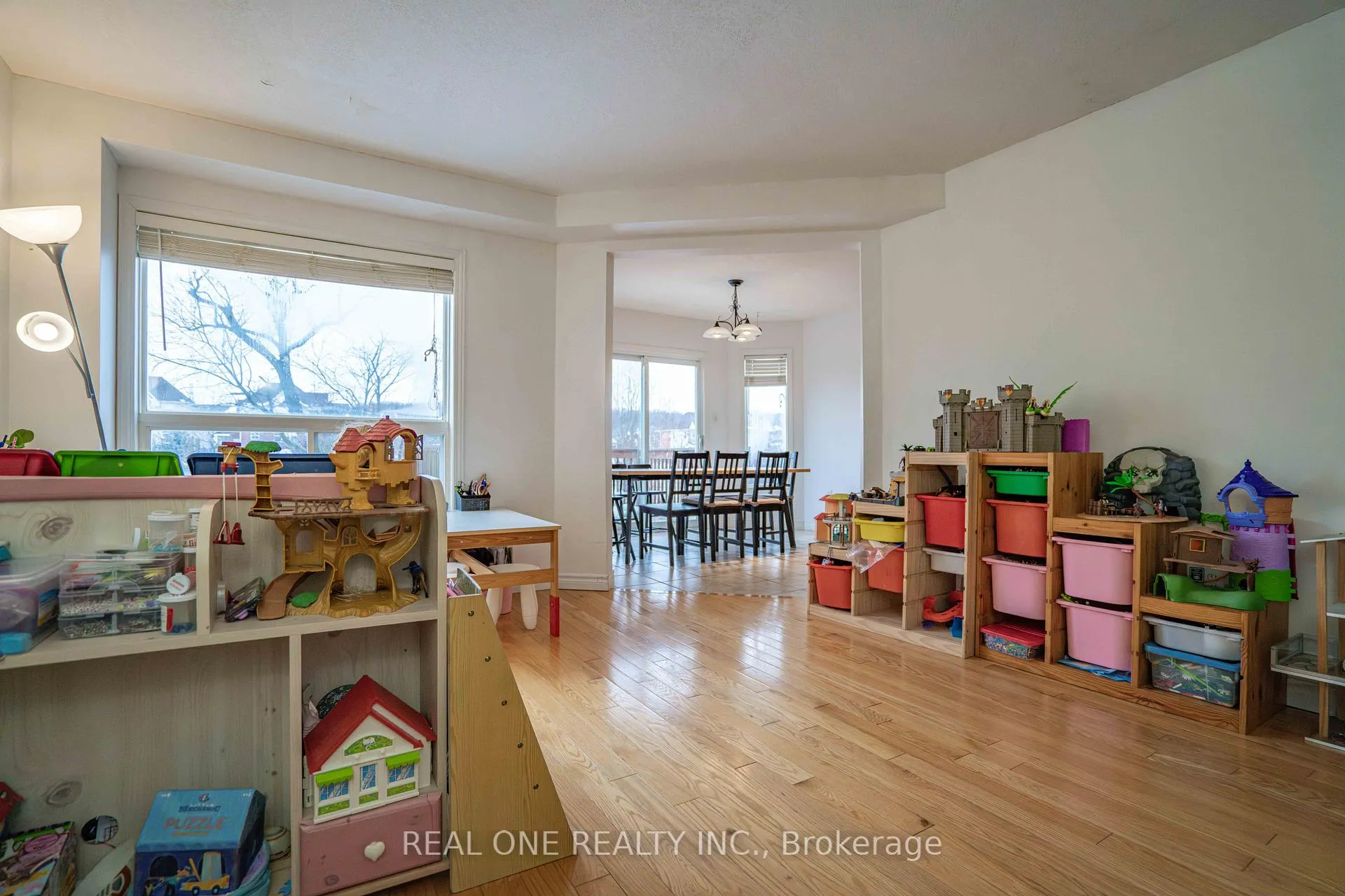 Photo 12 of 744 Brandenburg Boulevard, Waterloo, Clair Hills — HOMEH