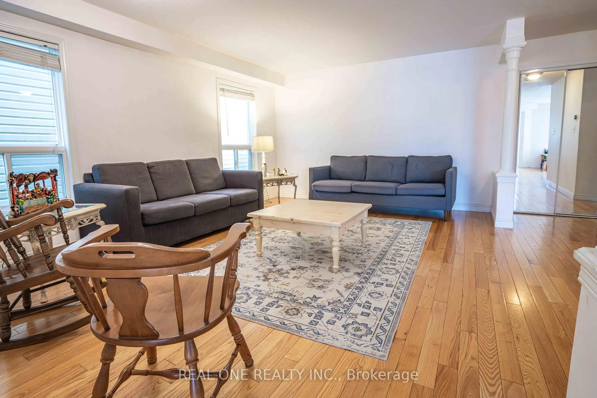 Photo 15 of 744 Brandenburg Boulevard, Waterloo, Clair Hills — HOMEH