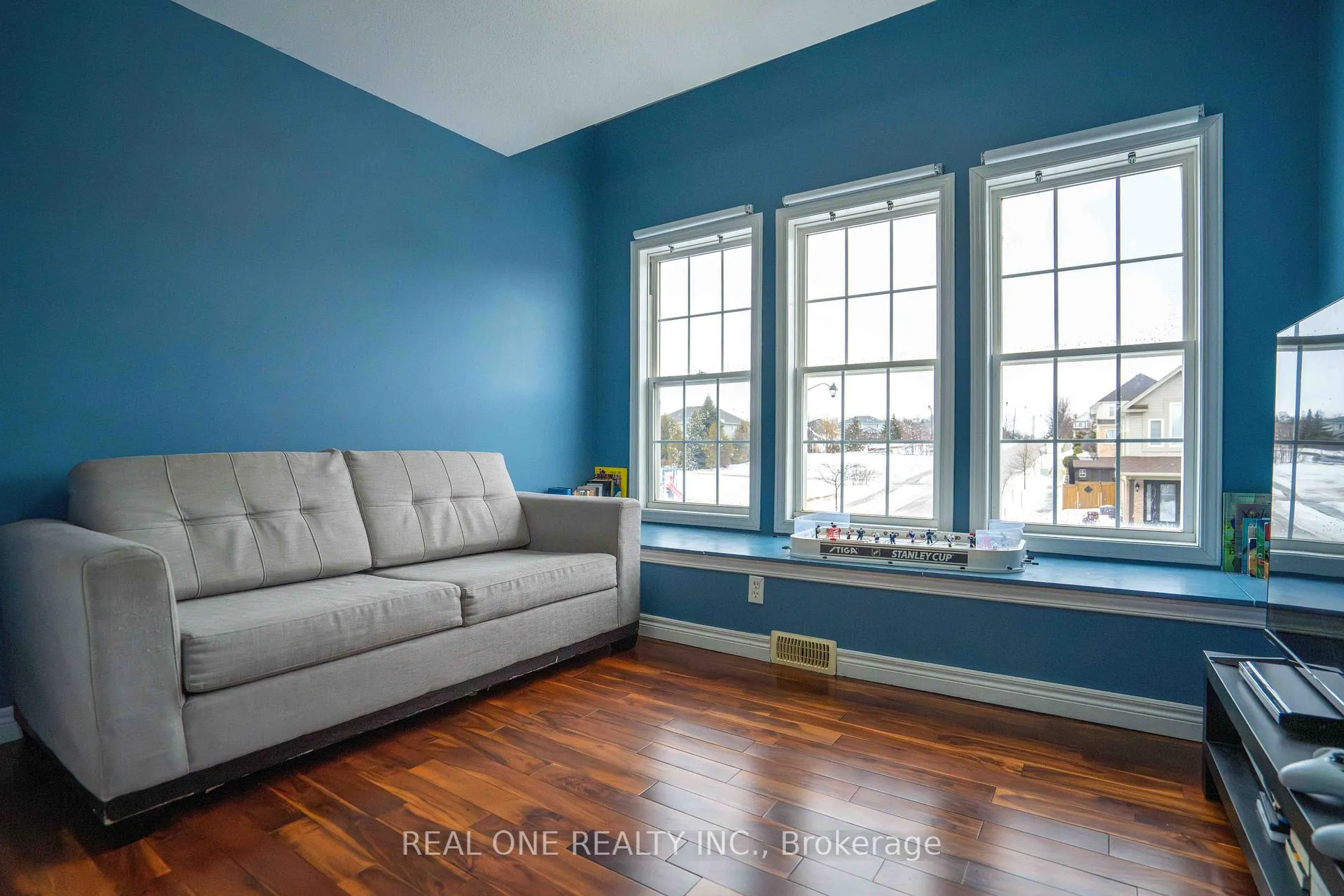 Photo 18 of 744 Brandenburg Boulevard, Waterloo, Clair Hills — HOMEH