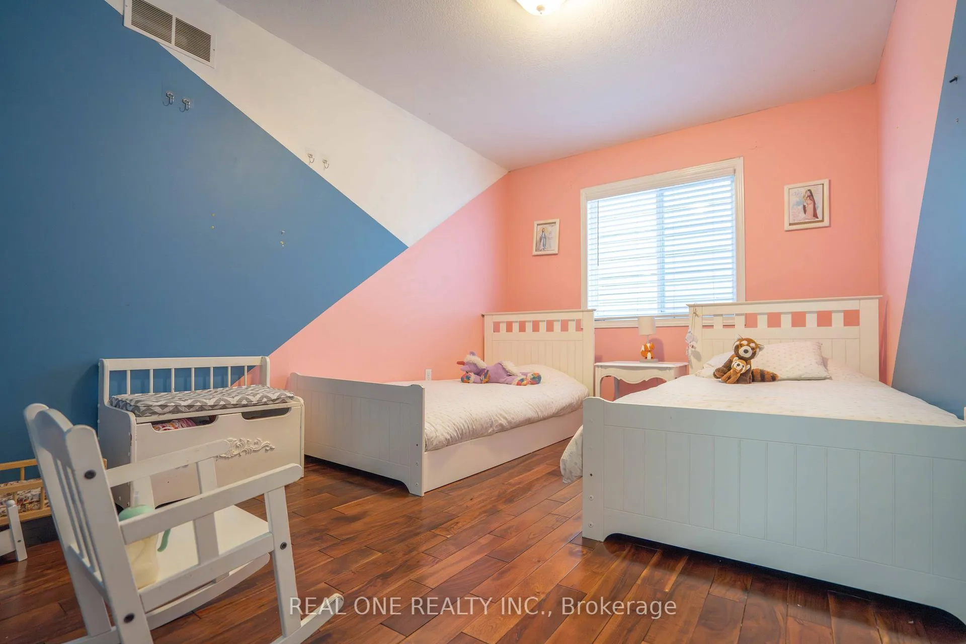 Photo 20 of 744 Brandenburg Boulevard, Waterloo, Clair Hills — HOMEH