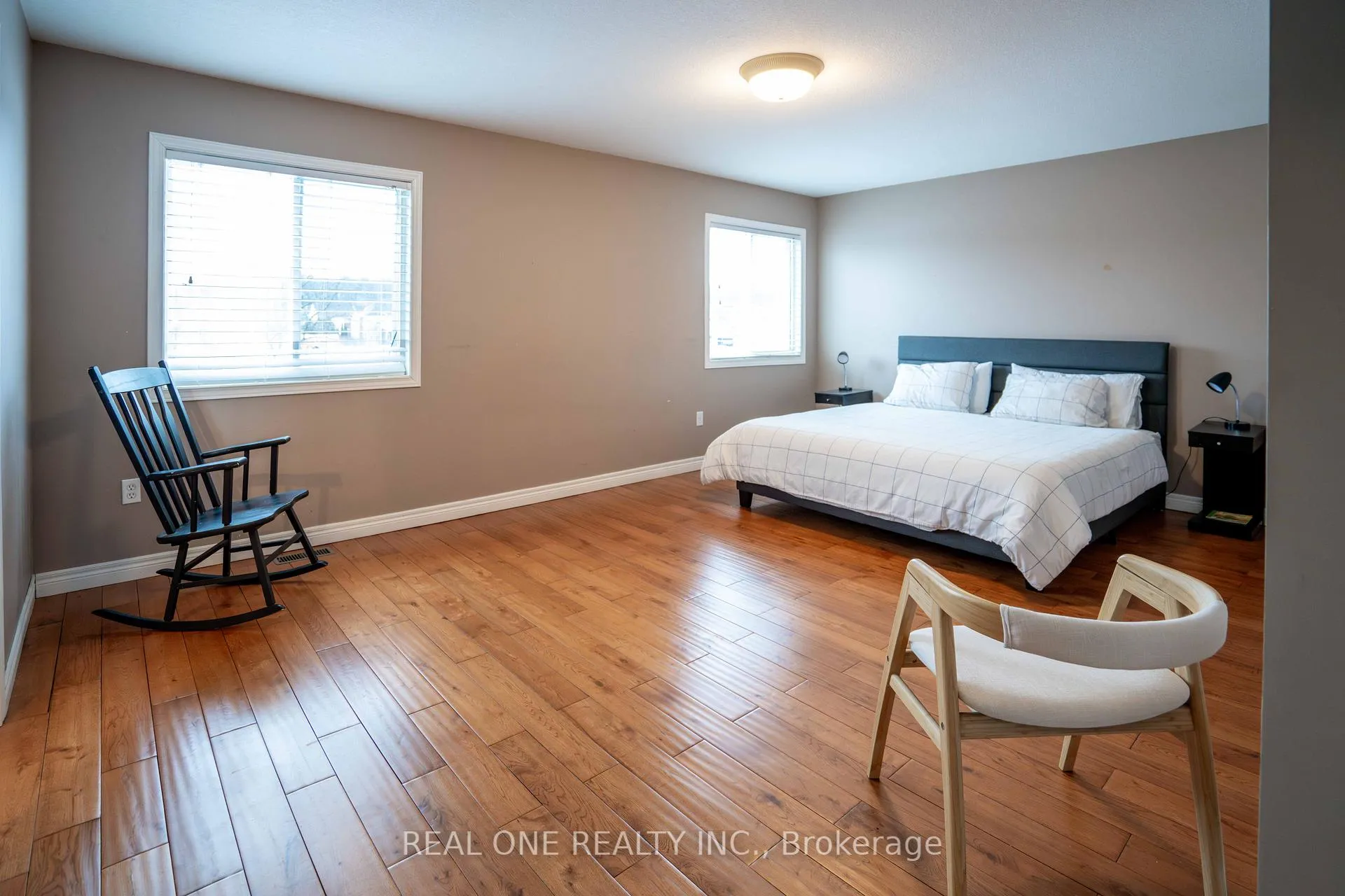 Photo 22 of 744 Brandenburg Boulevard, Waterloo, Clair Hills — HOMEH