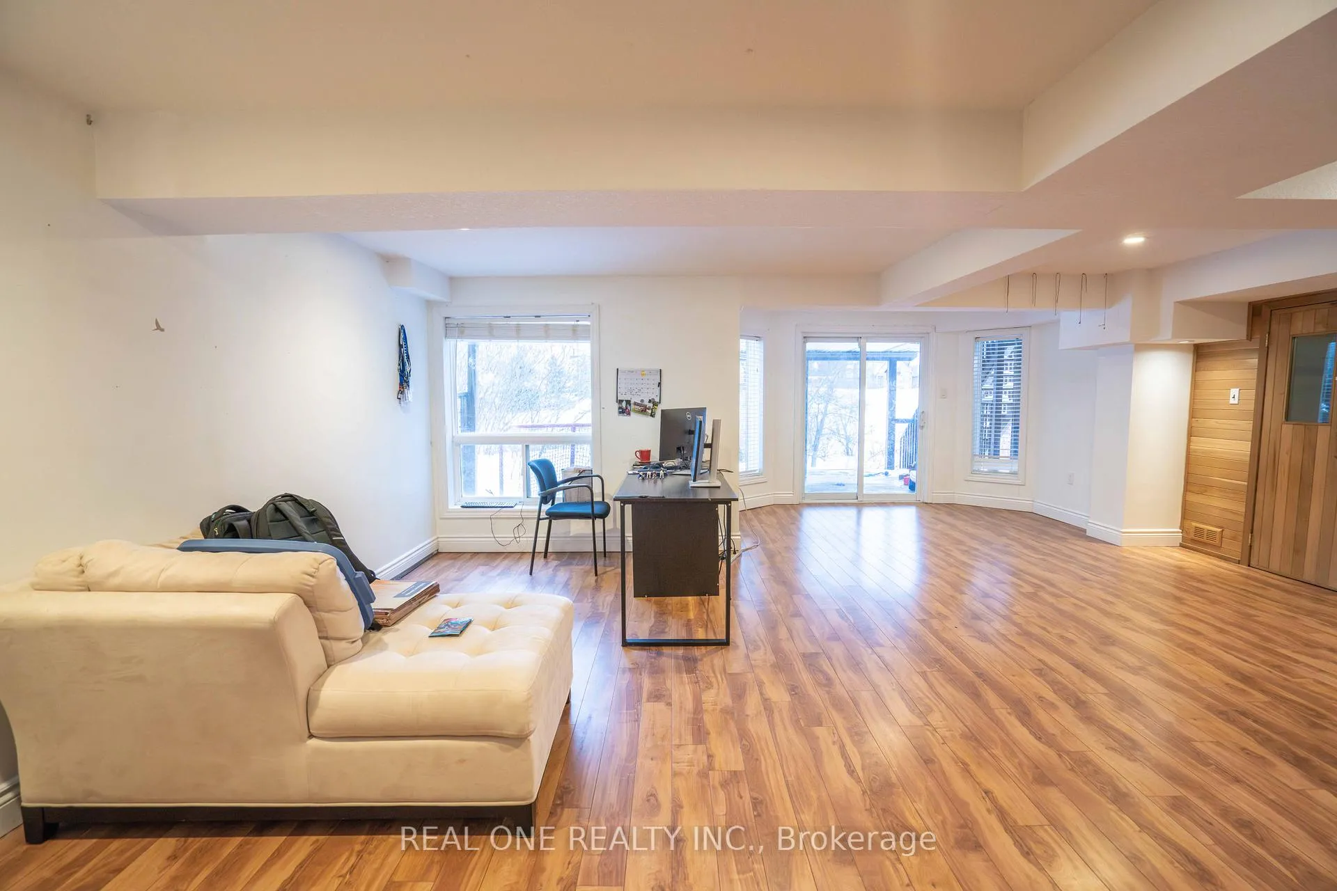 Photo 32 of 744 Brandenburg Boulevard, Waterloo, Clair Hills — HOMEH