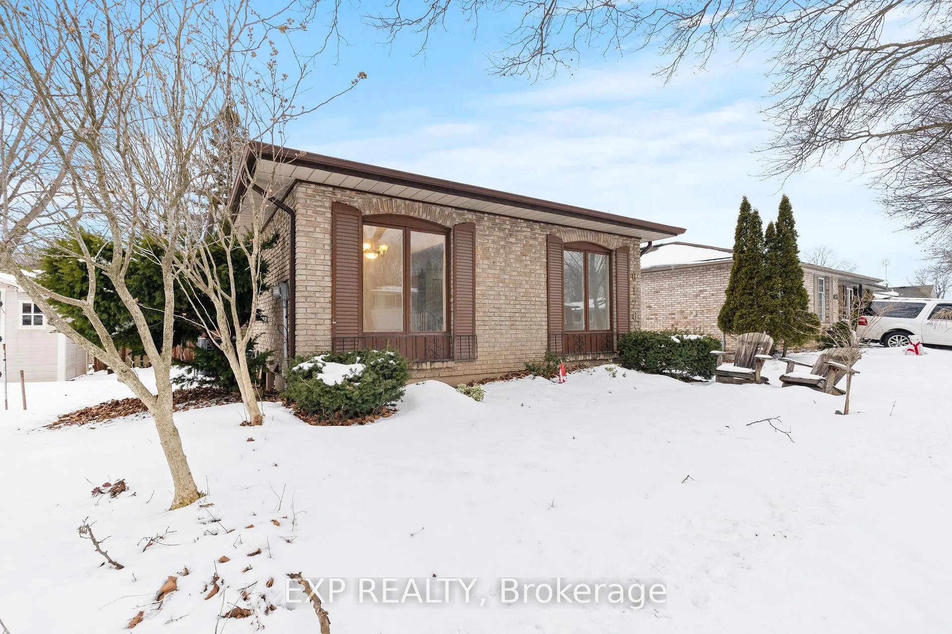 Photo 4 of 6176 Johnson Drive, Niagara Falls, Church's Lane — HOMEH