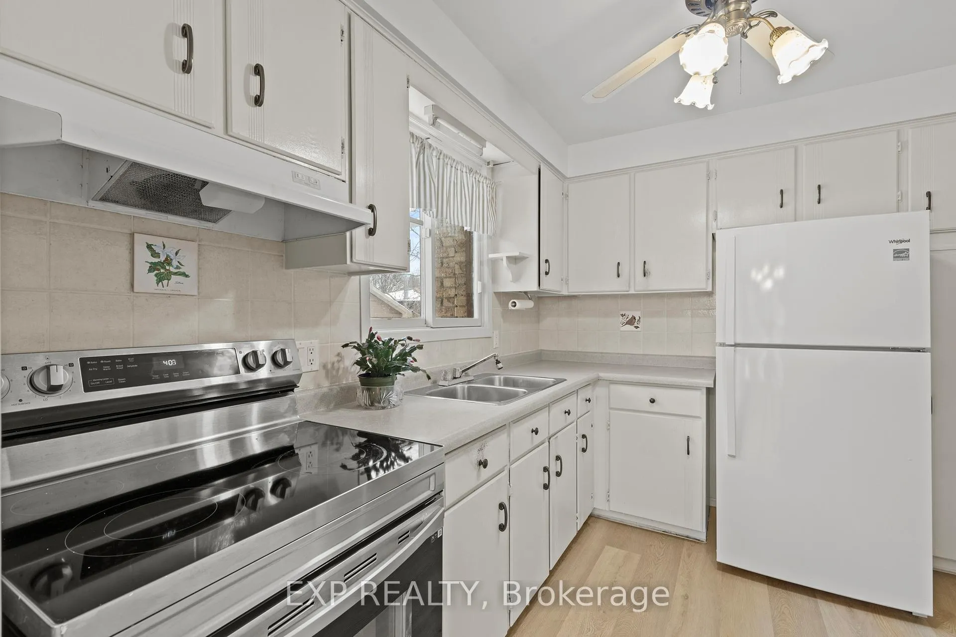 Photo 18 of 6176 Johnson Drive, Niagara Falls, Church's Lane — HOMEH