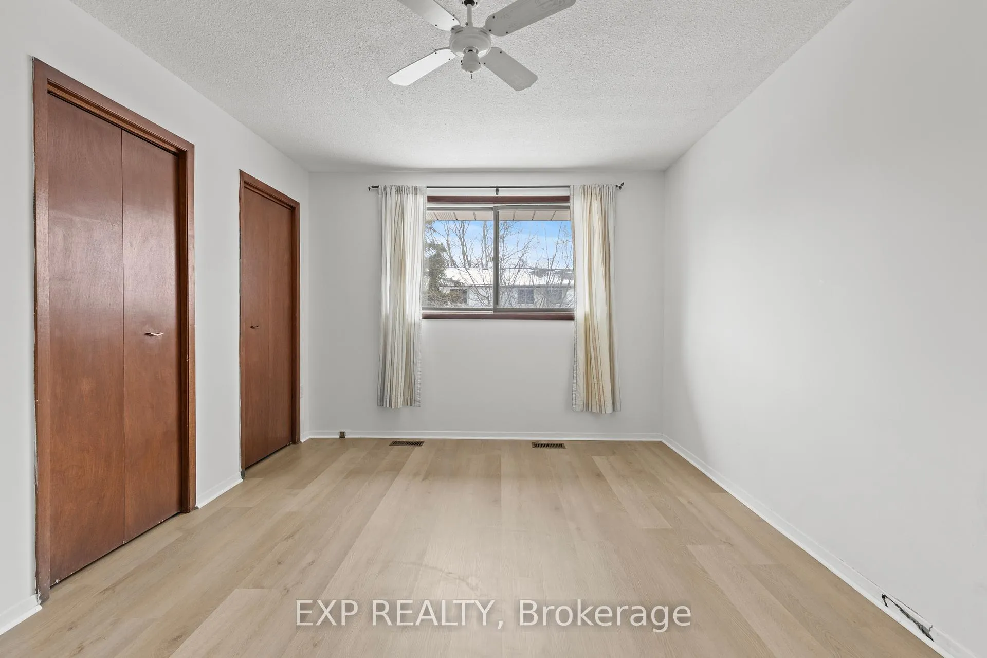 Photo 20 of 6176 Johnson Drive, Niagara Falls, Church's Lane — HOMEH