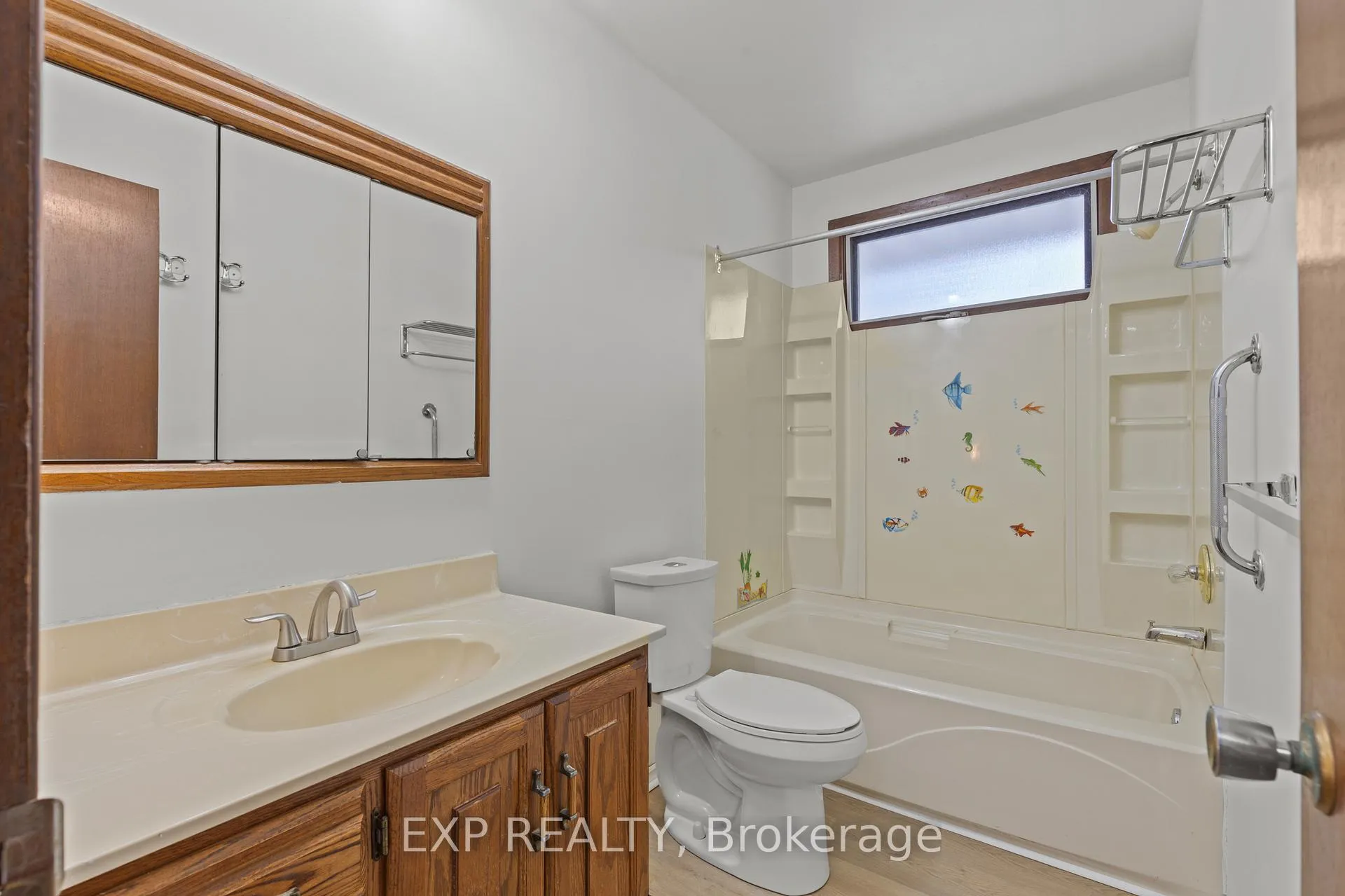 Photo 25 of 6176 Johnson Drive, Niagara Falls, Church's Lane — HOMEH