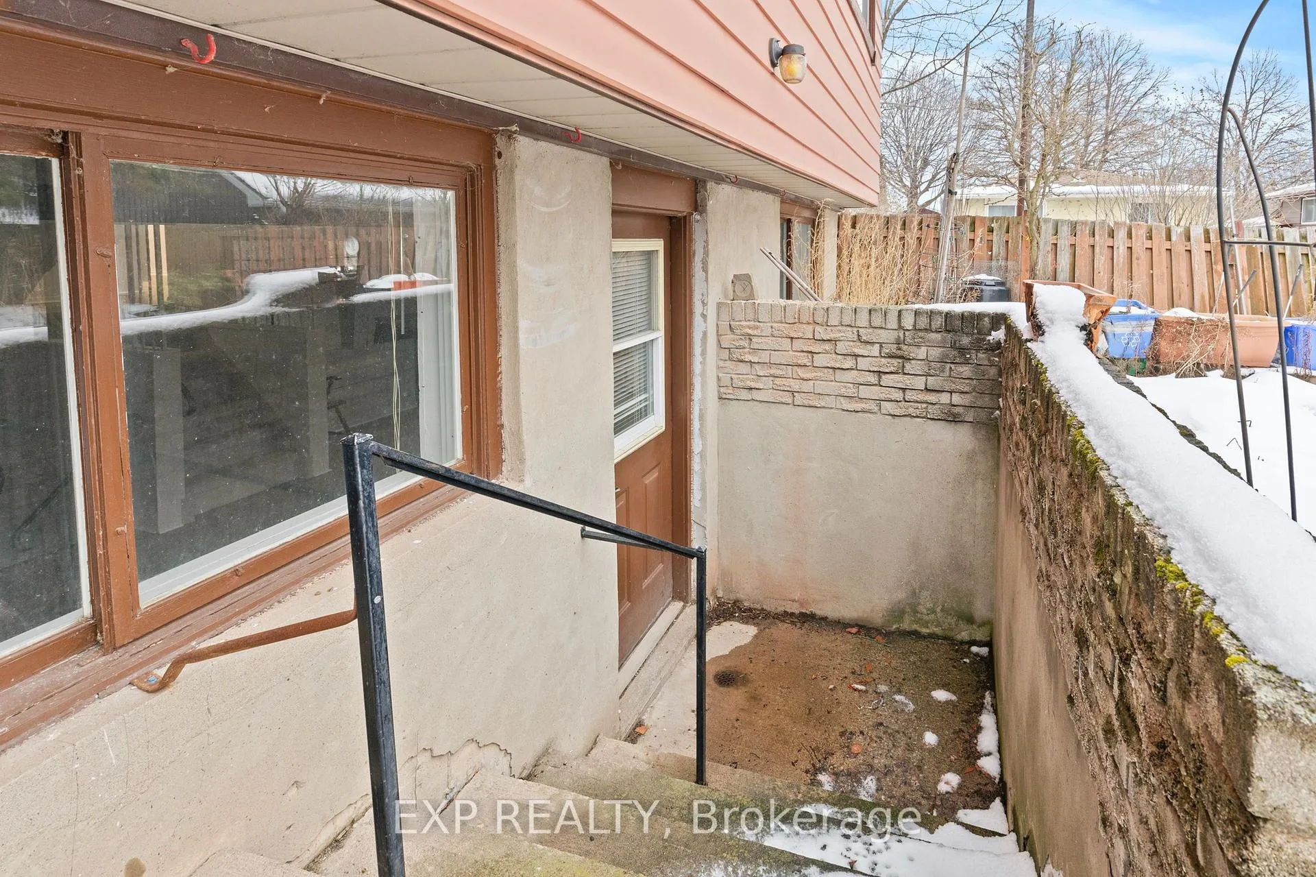 Photo 37 of 6176 Johnson Drive, Niagara Falls, Church's Lane — HOMEH