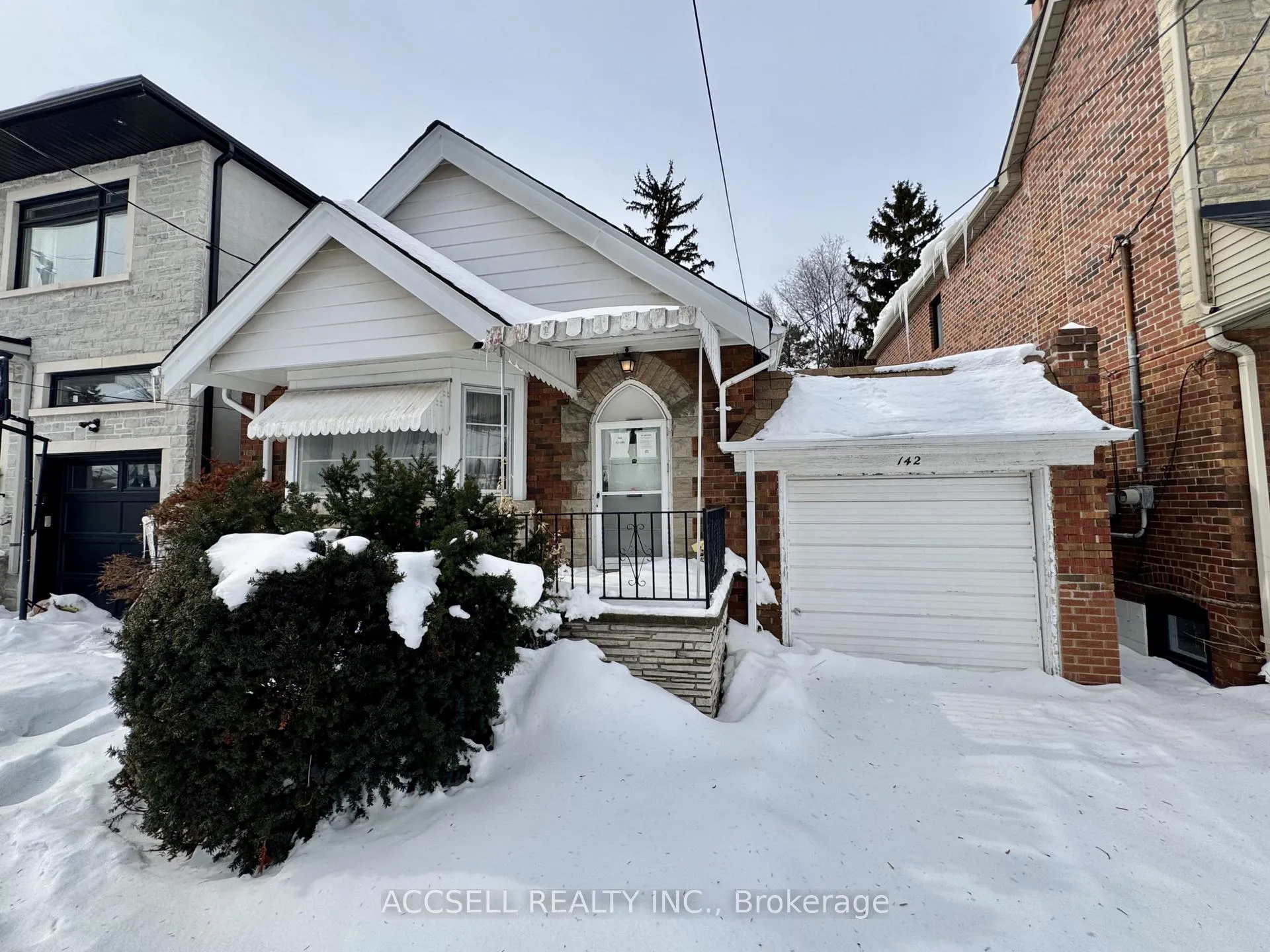 Photo 1 of 142 Glenwood Crescent, Toronto, O'Connor-Parkview — HOMEH