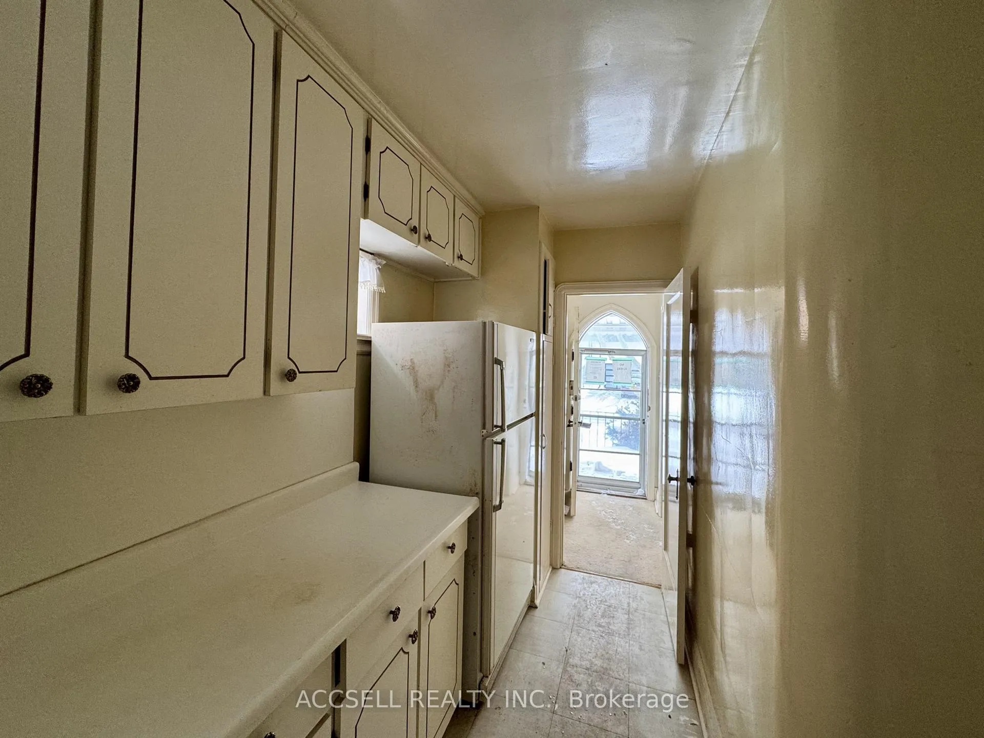 Photo 7 of 142 Glenwood Crescent, Toronto, O'Connor-Parkview — HOMEH