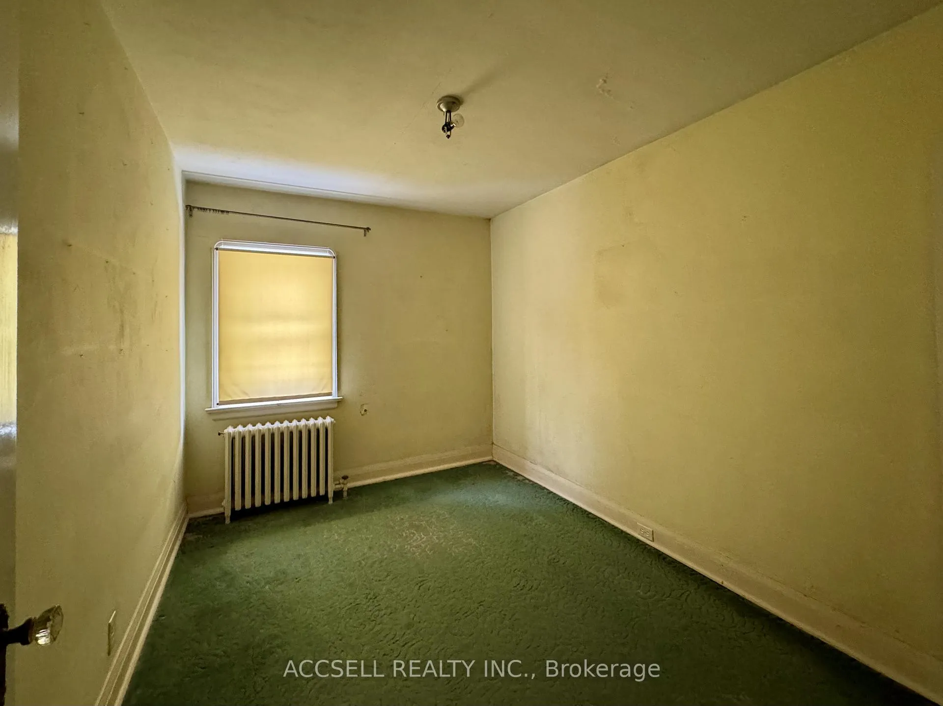 Photo 9 of 142 Glenwood Crescent, Toronto, O'Connor-Parkview — HOMEH