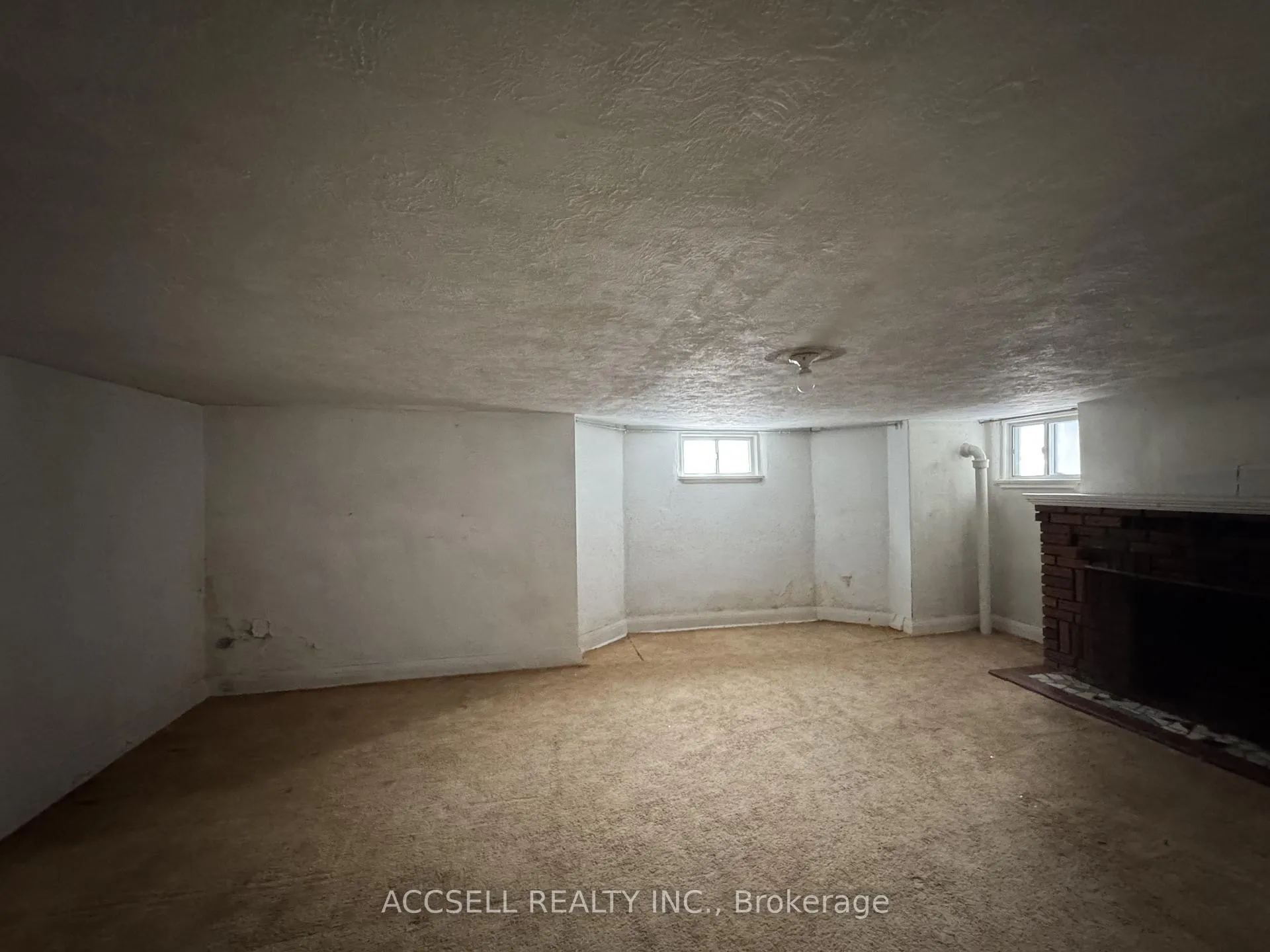 Photo 10 of 142 Glenwood Crescent, Toronto, O'Connor-Parkview — HOMEH