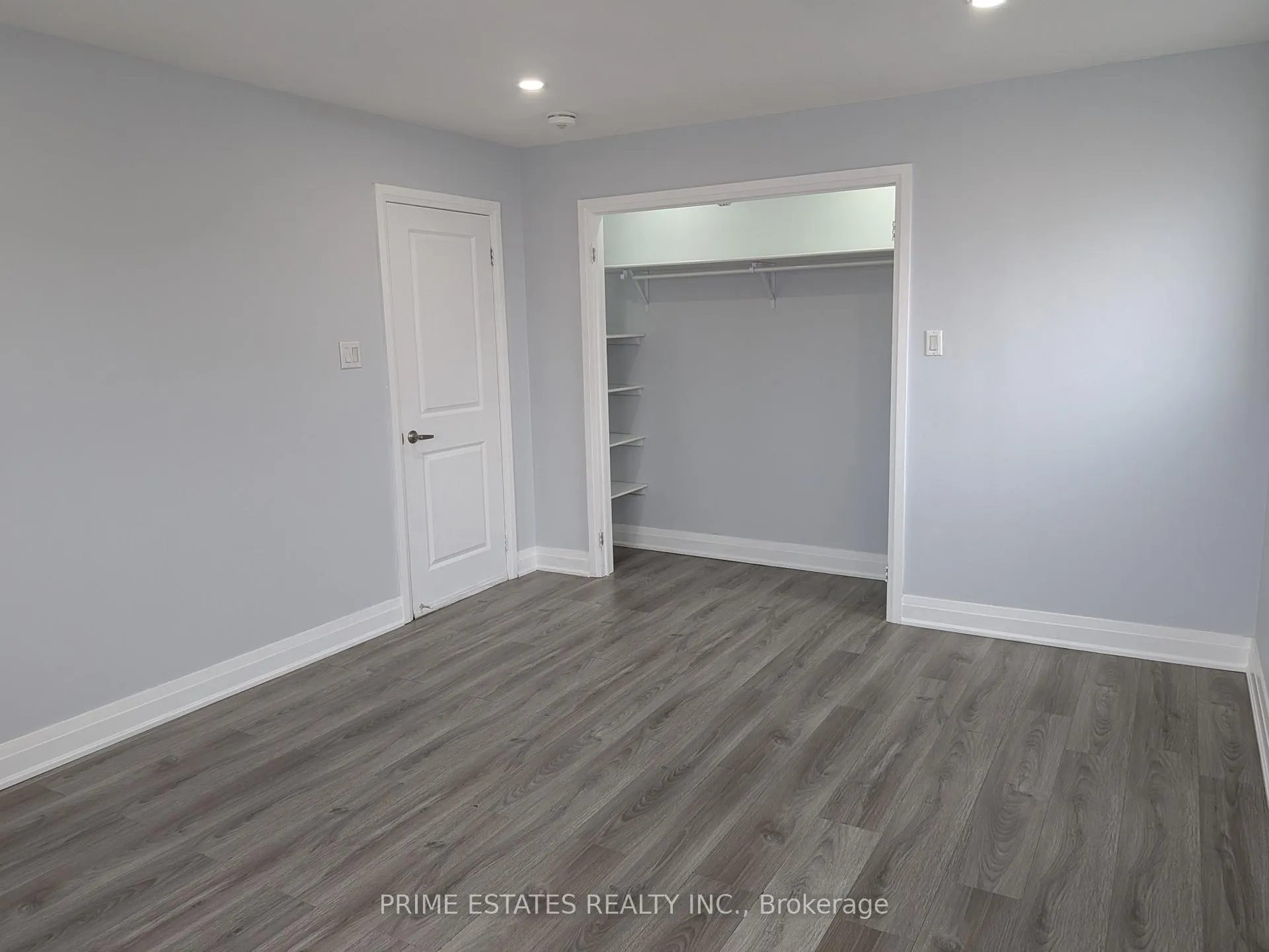 Photo 7 of 42 Gorsebrook Court, Brampton, Bram West — HOMEH