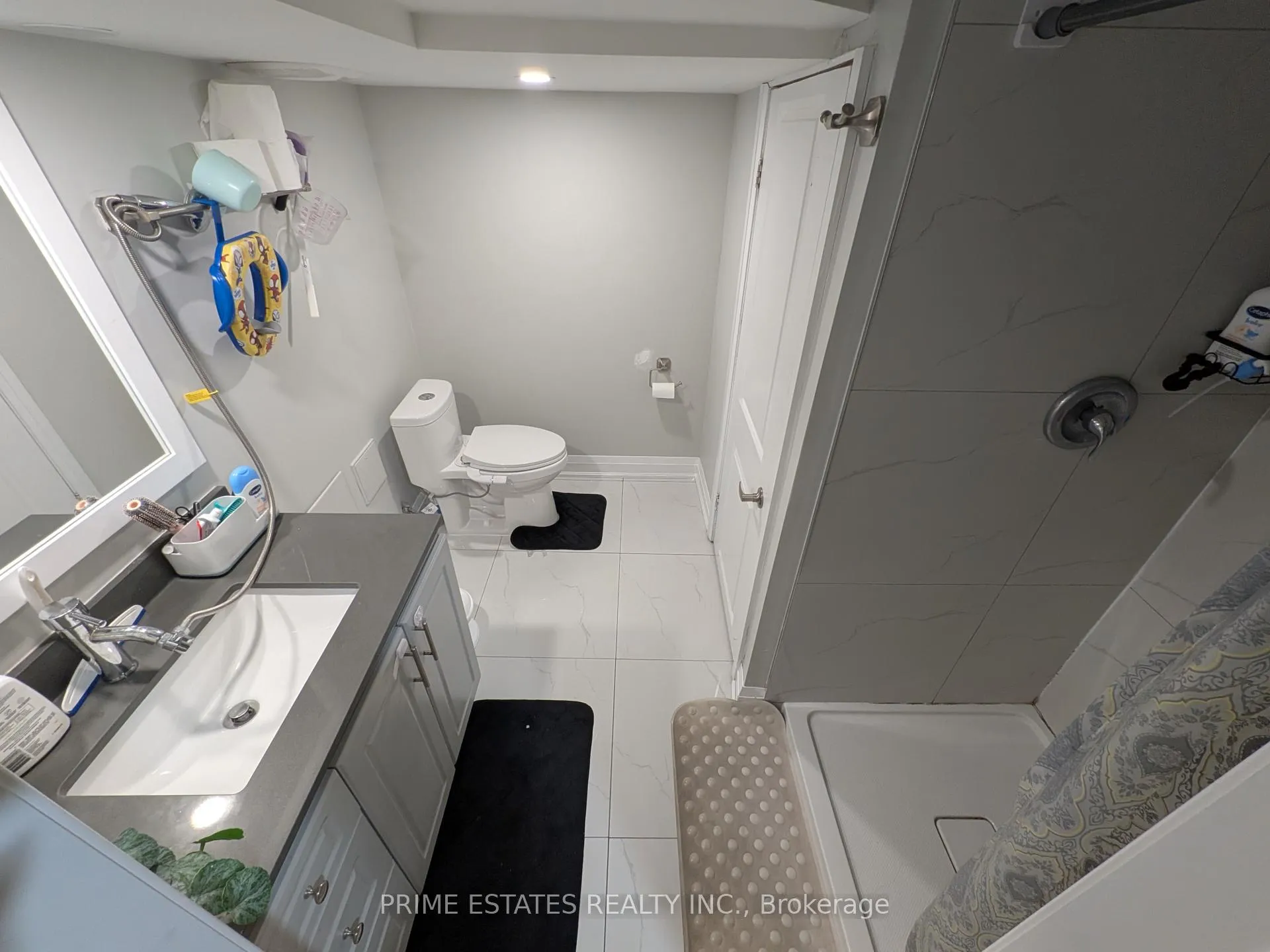 Photo 10 of 42 Gorsebrook Court, Brampton, Bram West — HOMEH