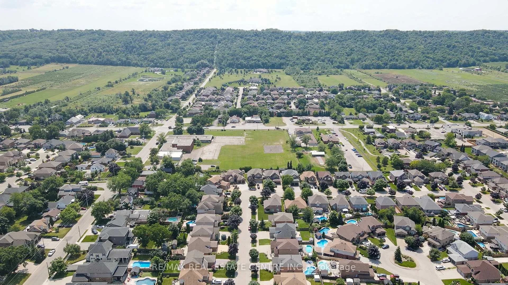 Photo 44 of 1 West Avenue, Hamilton, Winona — HOMEH