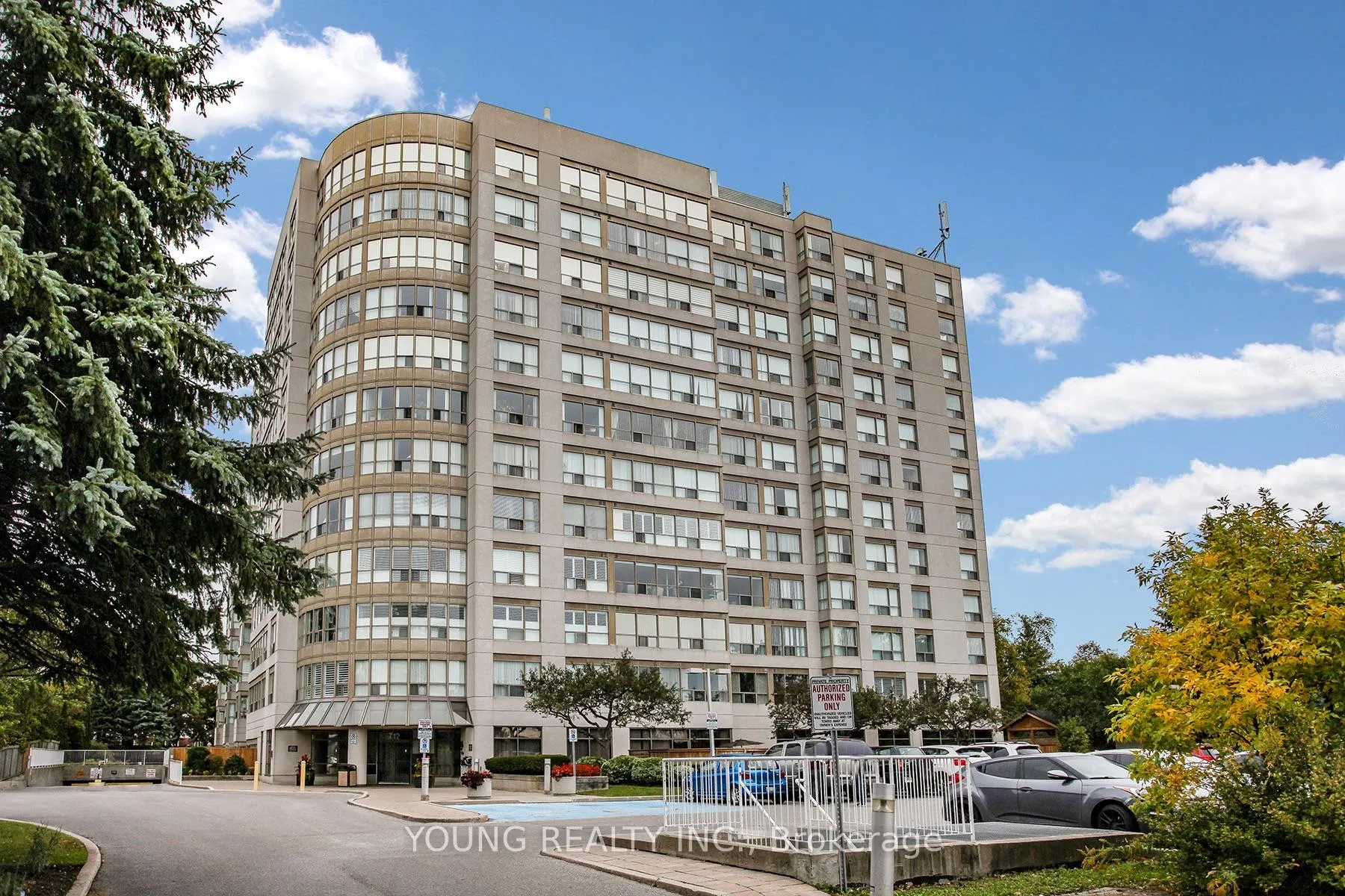 Photo 1 of Unit 305, 712 Rossland Road E, Whitby, Pringle Creek — HOMEH