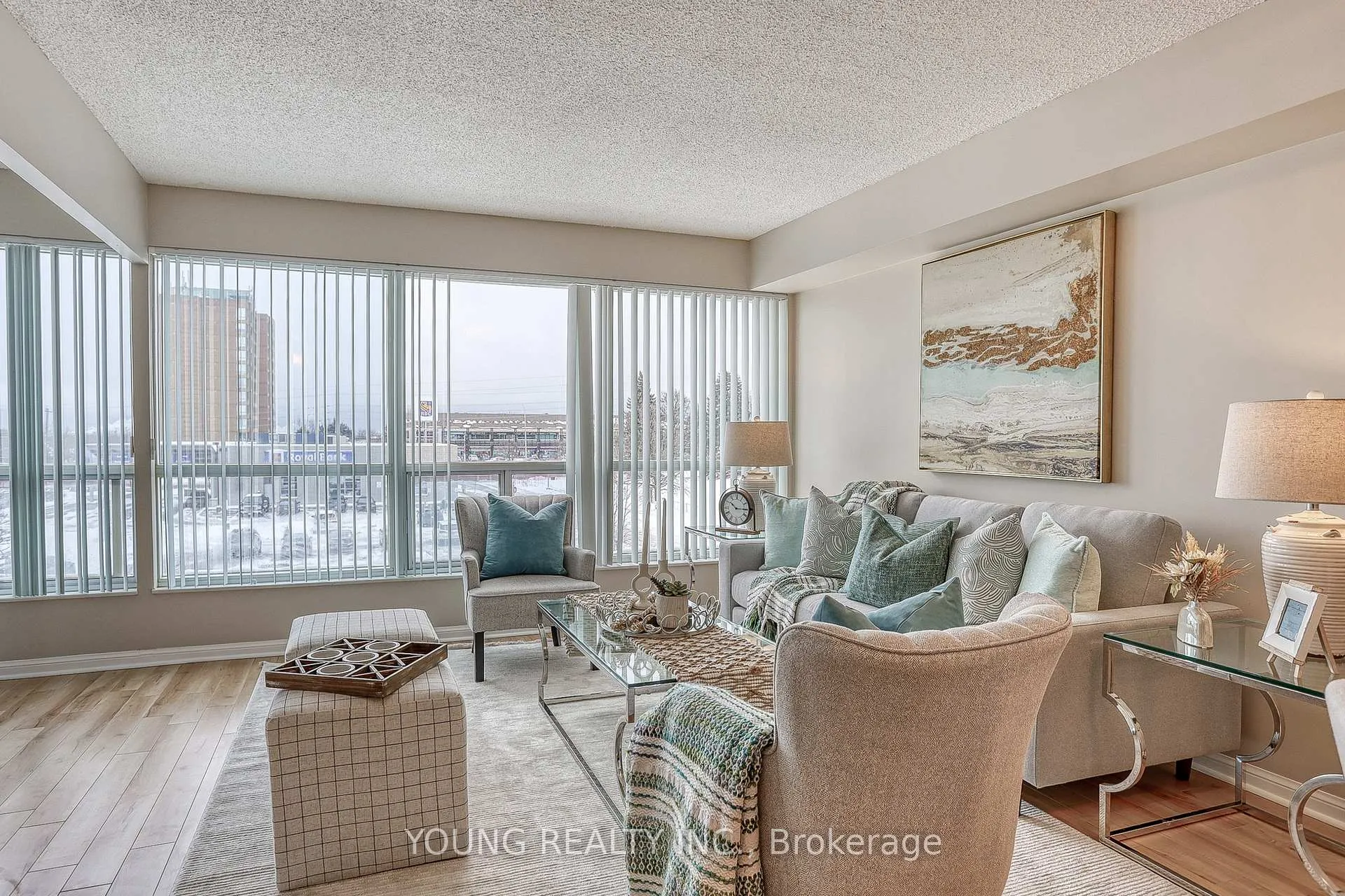 Photo 4 of Unit 305, 712 Rossland Road E, Whitby, Pringle Creek — HOMEH