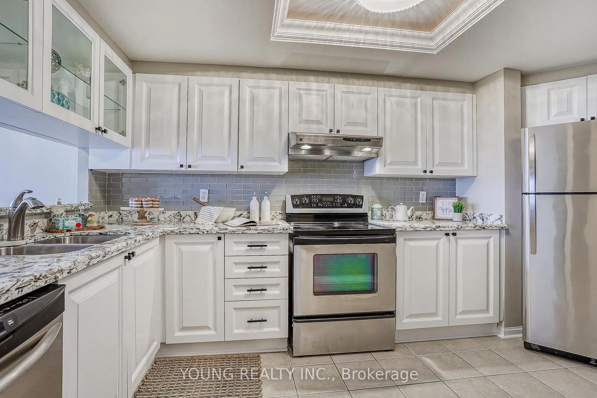 Photo 5 of Unit 305, 712 Rossland Road E, Whitby, Pringle Creek — HOMEH