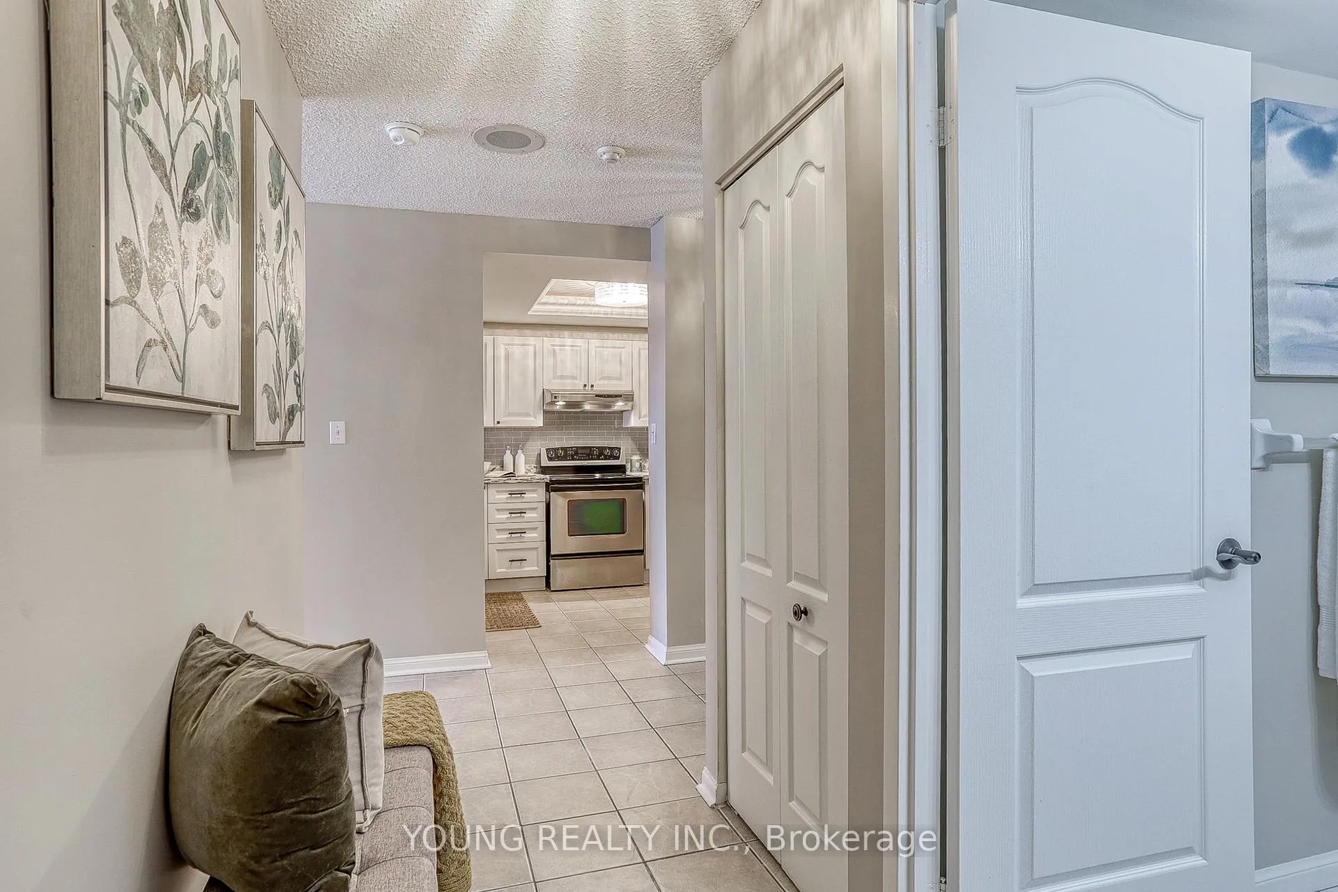 Photo 19 of Unit 305, 712 Rossland Road E, Whitby, Pringle Creek — HOMEH