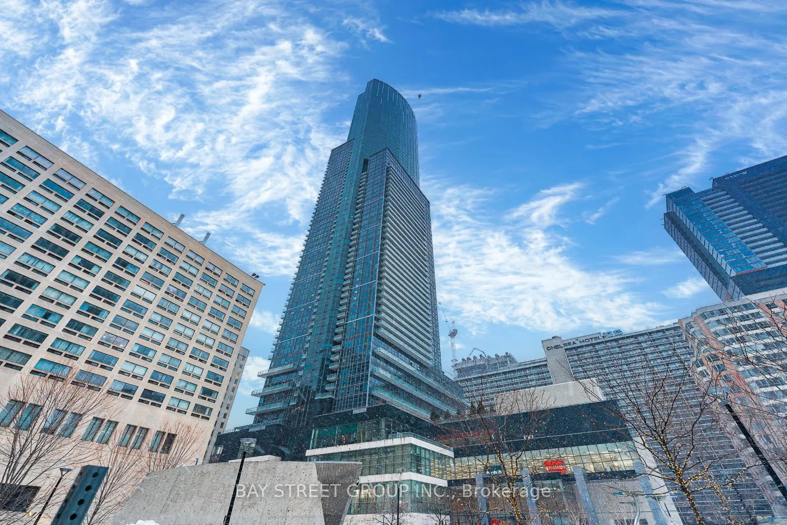 Front of Unit 2201, 386 Yonge Street