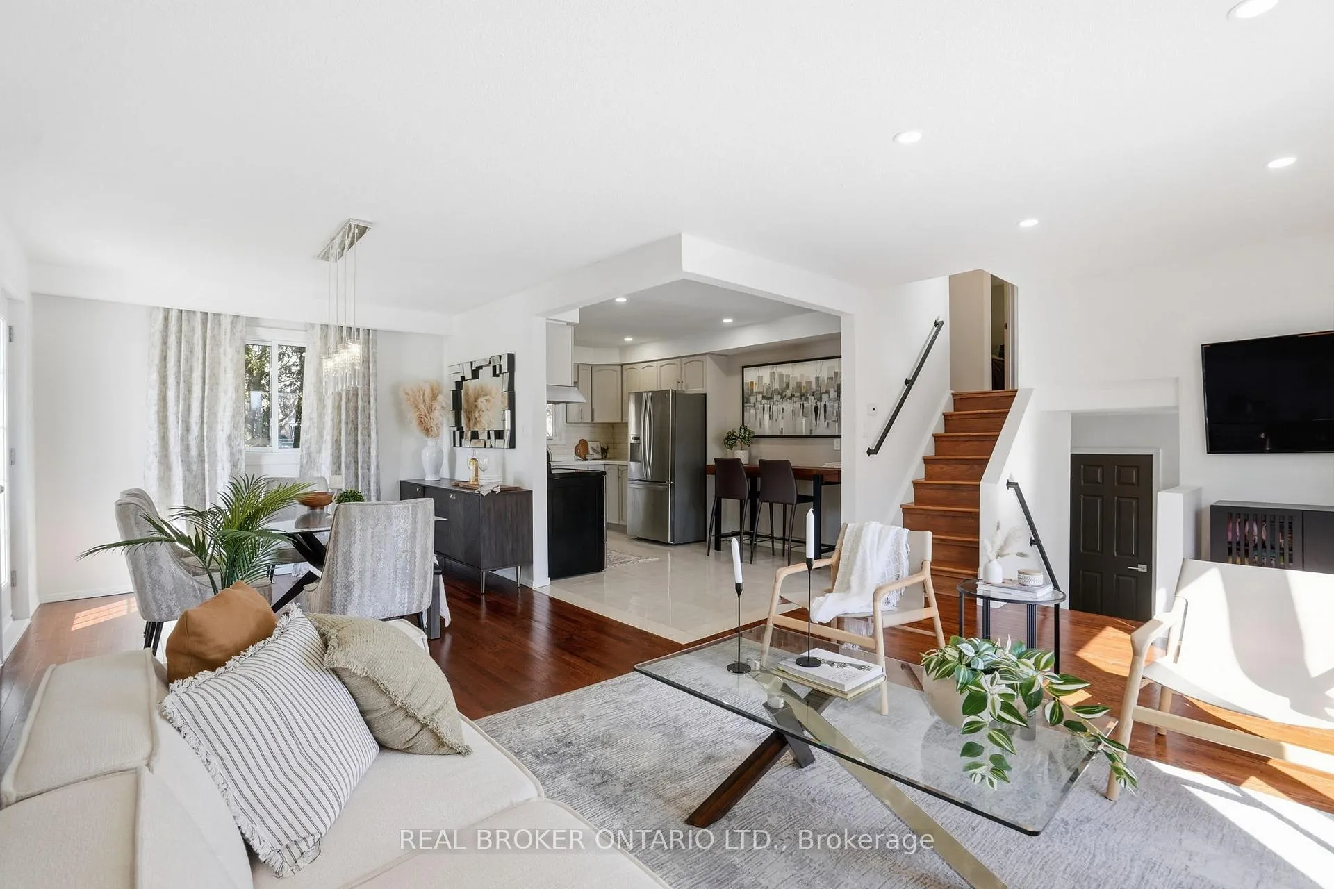 Photo 11 of 14 Basin Crescent, Hamilton, Berrisfield — HOMEH