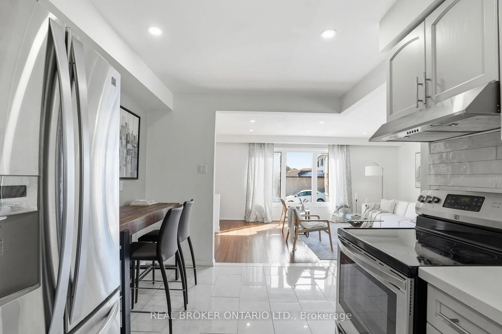 Photo 20 of 14 Basin Crescent, Hamilton, Berrisfield — HOMEH