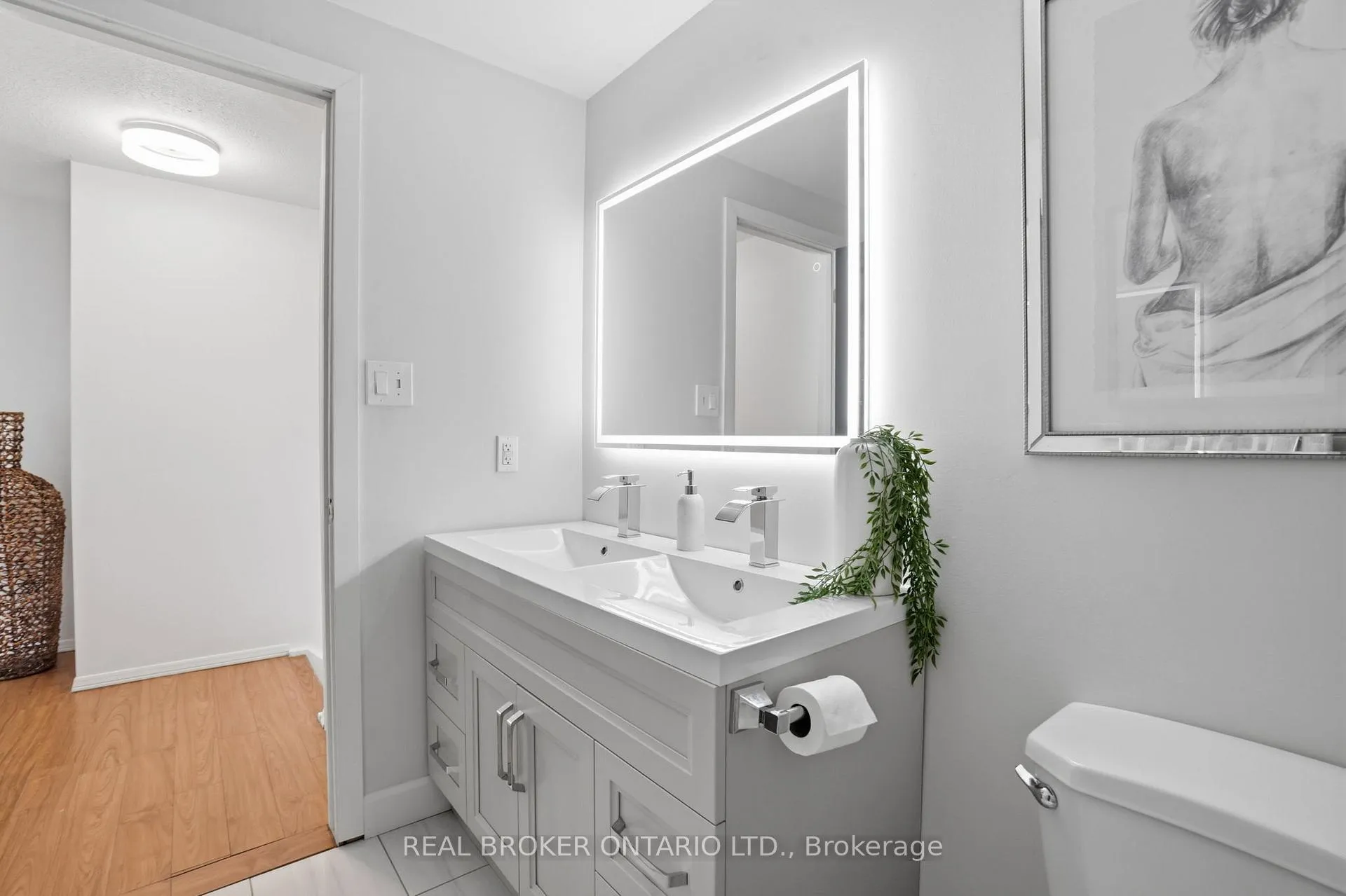 Photo 29 of 14 Basin Crescent, Hamilton, Berrisfield — HOMEH