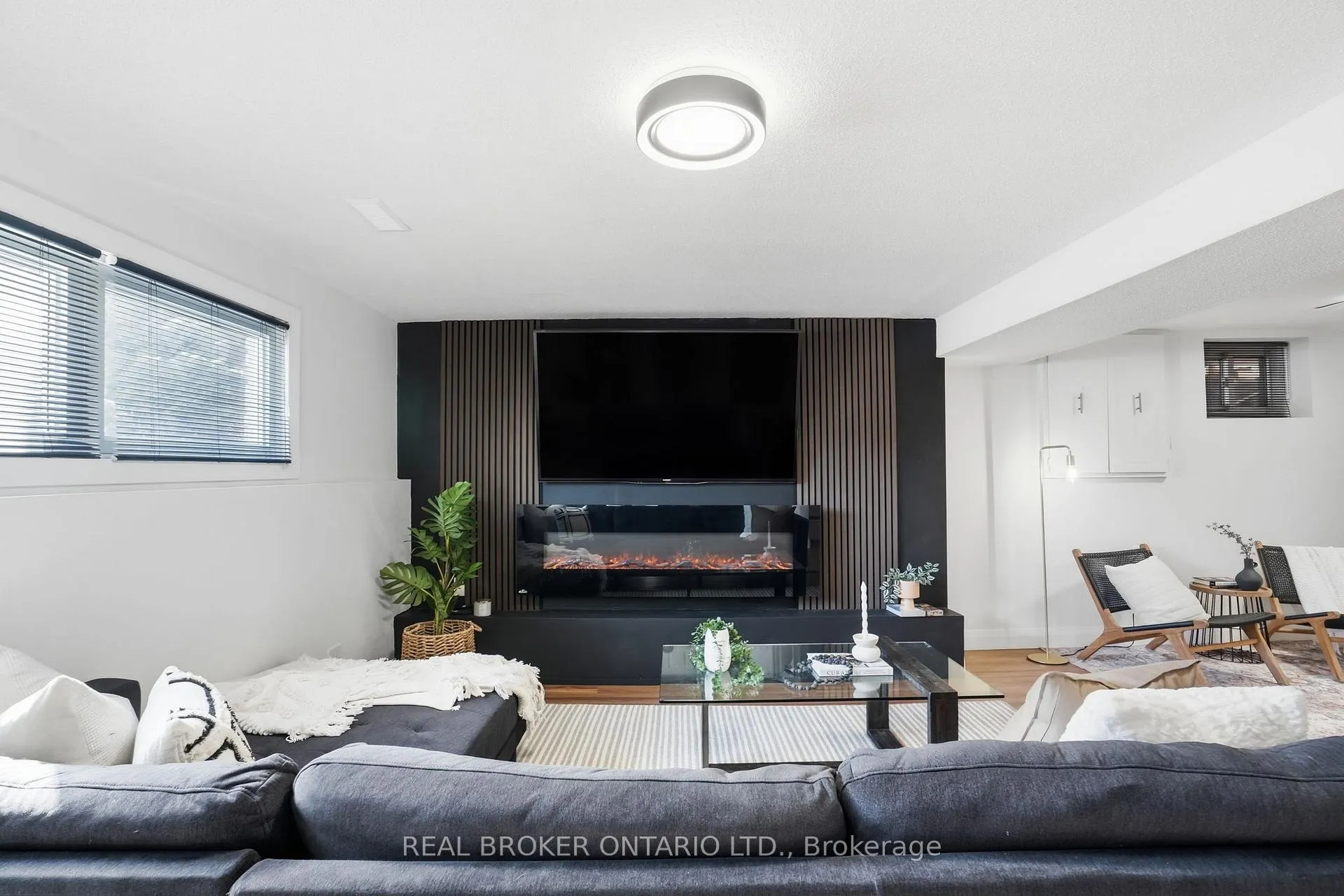 Photo 31 of 14 Basin Crescent, Hamilton, Berrisfield — HOMEH