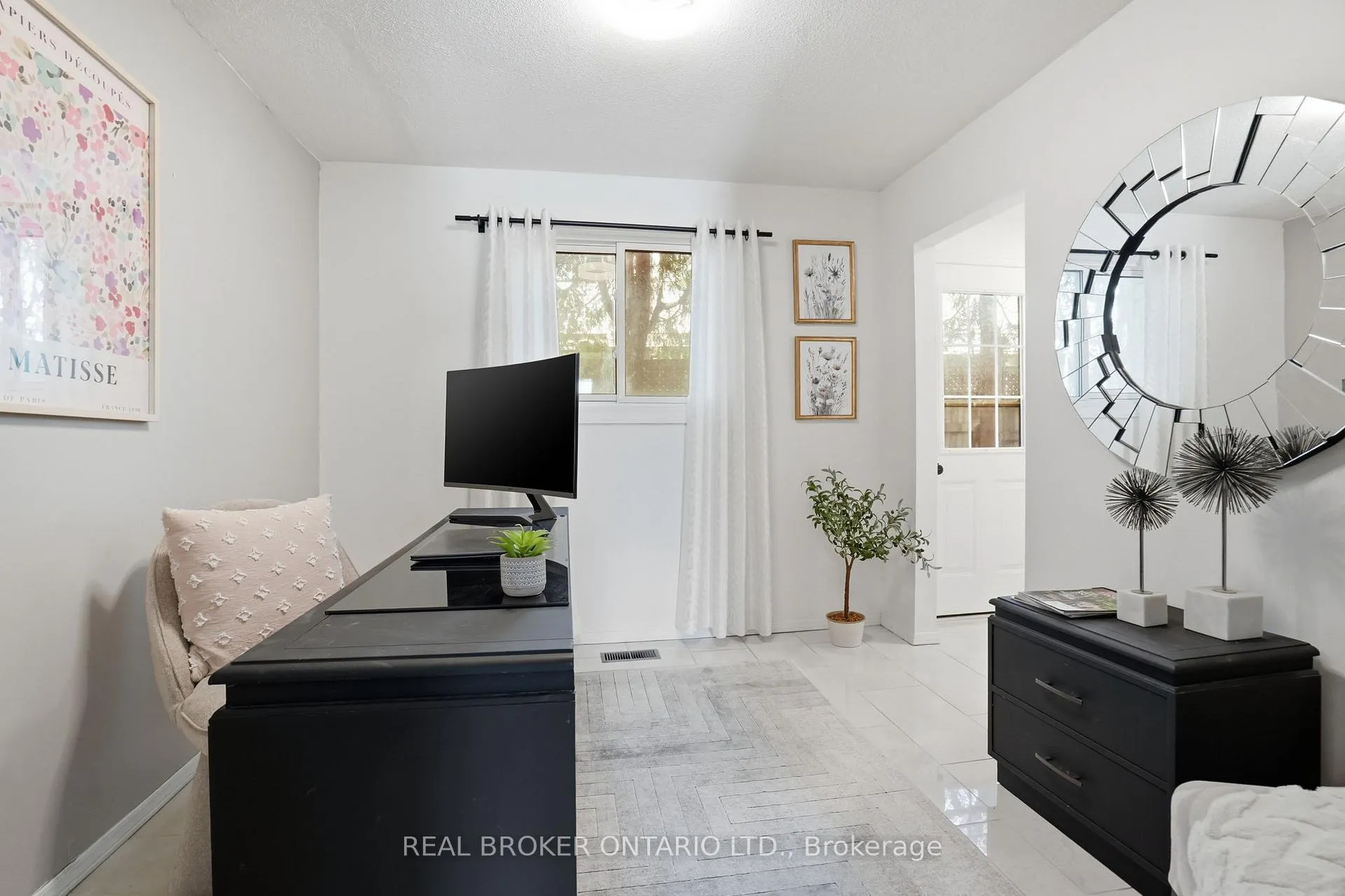 Photo 38 of 14 Basin Crescent, Hamilton, Berrisfield — HOMEH