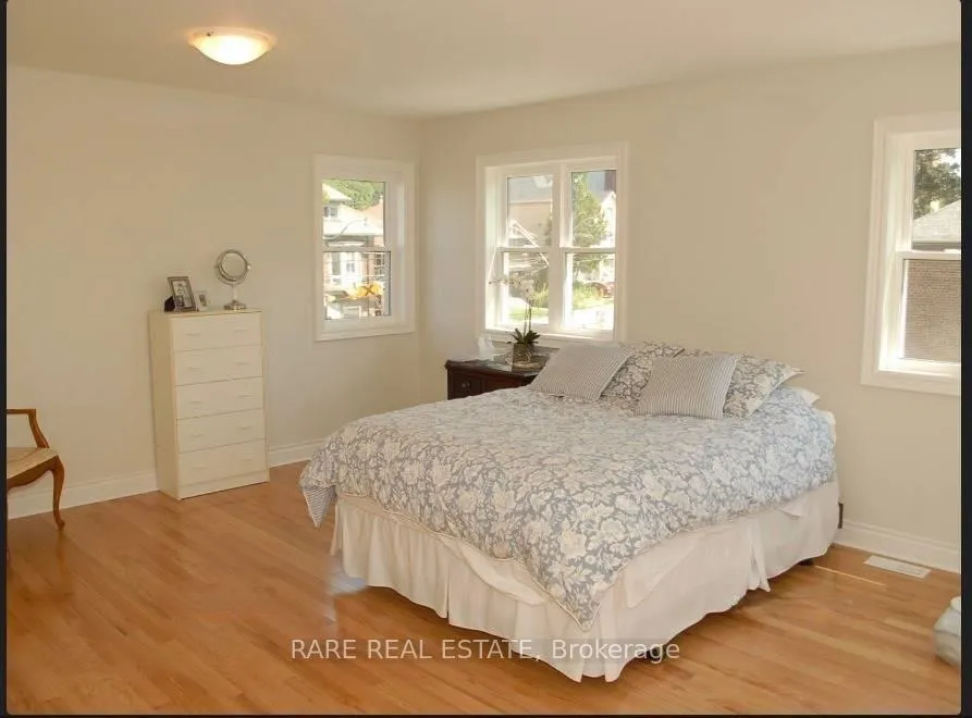 Photo 5 of 541 Kingston Road, Toronto, The Beaches — HOMEH