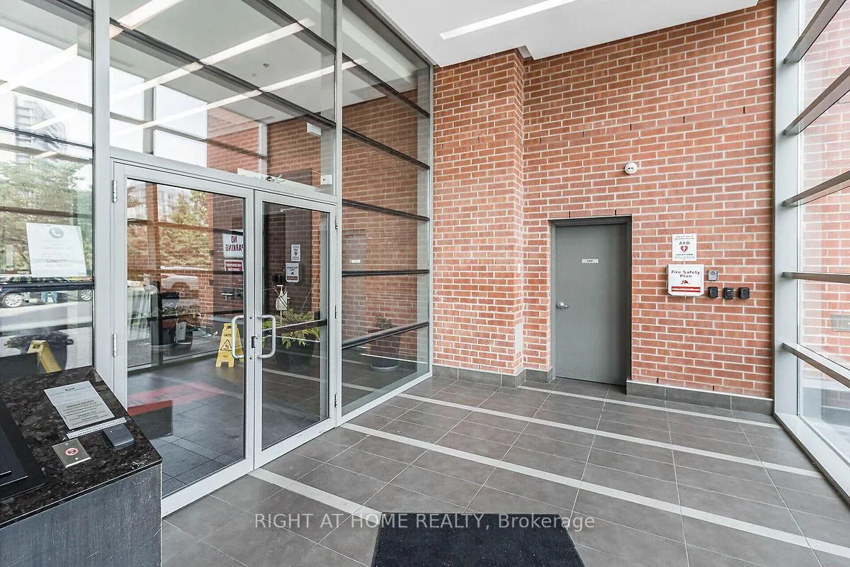 Photo 3 of Unit 2109, 38 Joe Shuster Way, Toronto, South Parkdale — HOMEH
