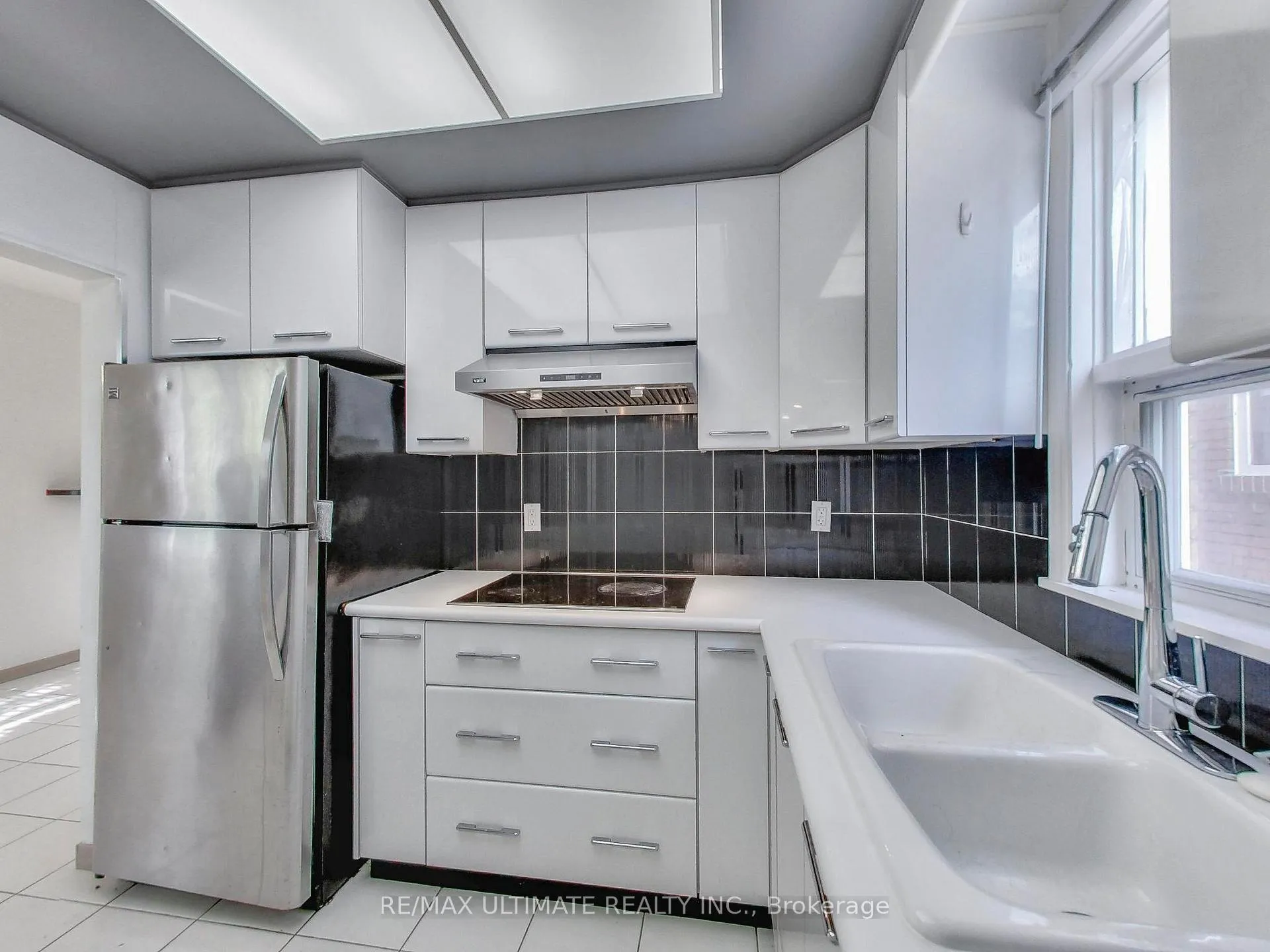 Photo 14 of Unit Main, 1652 Dufferin Street, Toronto, Corso Italia-Davenport — HOMEH