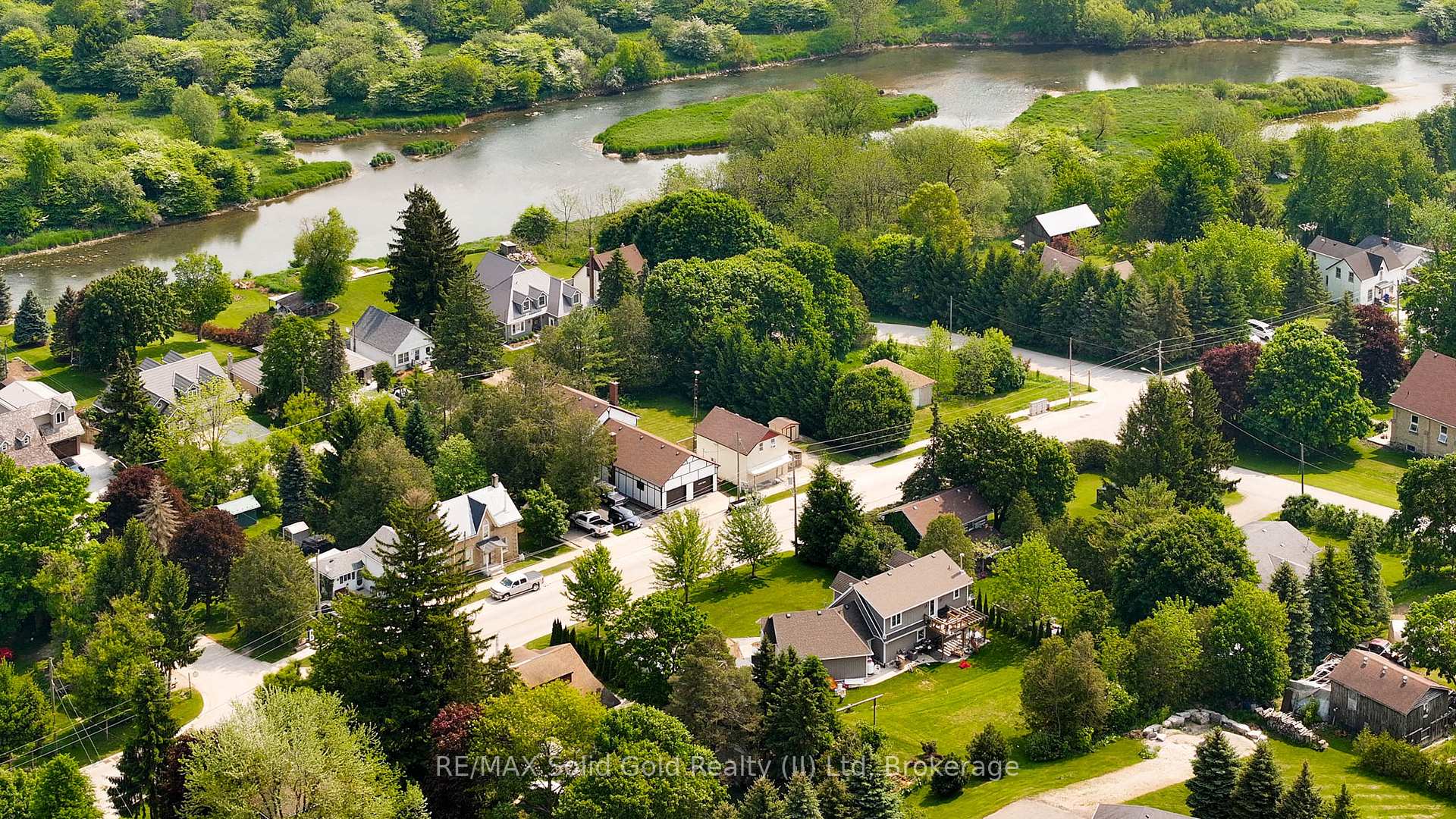 Photo 11 of 7811 Wellington 45 Road, Mapleton, Rural Mapleton — HOMEH