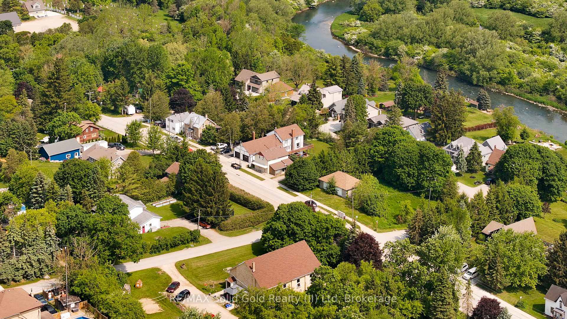 Photo 17 of 7811 Wellington 45 Road, Mapleton, Rural Mapleton — HOMEH