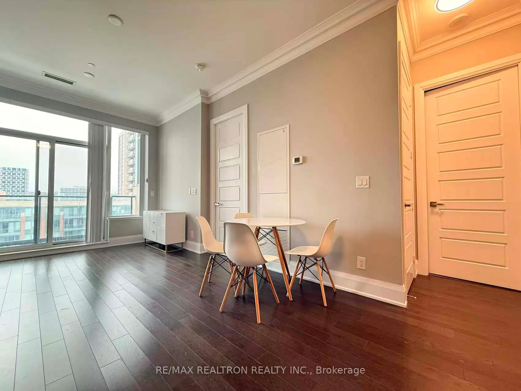 Photo 4 of Unit Ph18, 28 Uptown Drive, Markham, Unionville — HOMEH