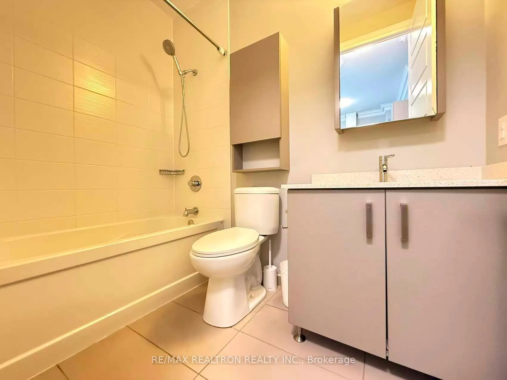 Photo 15 of Unit Ph18, 28 Uptown Drive, Markham, Unionville — HOMEH