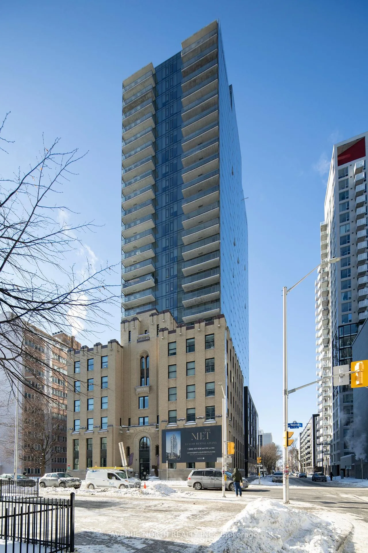 Front of Unit 2805, 180 Metcalfe Street