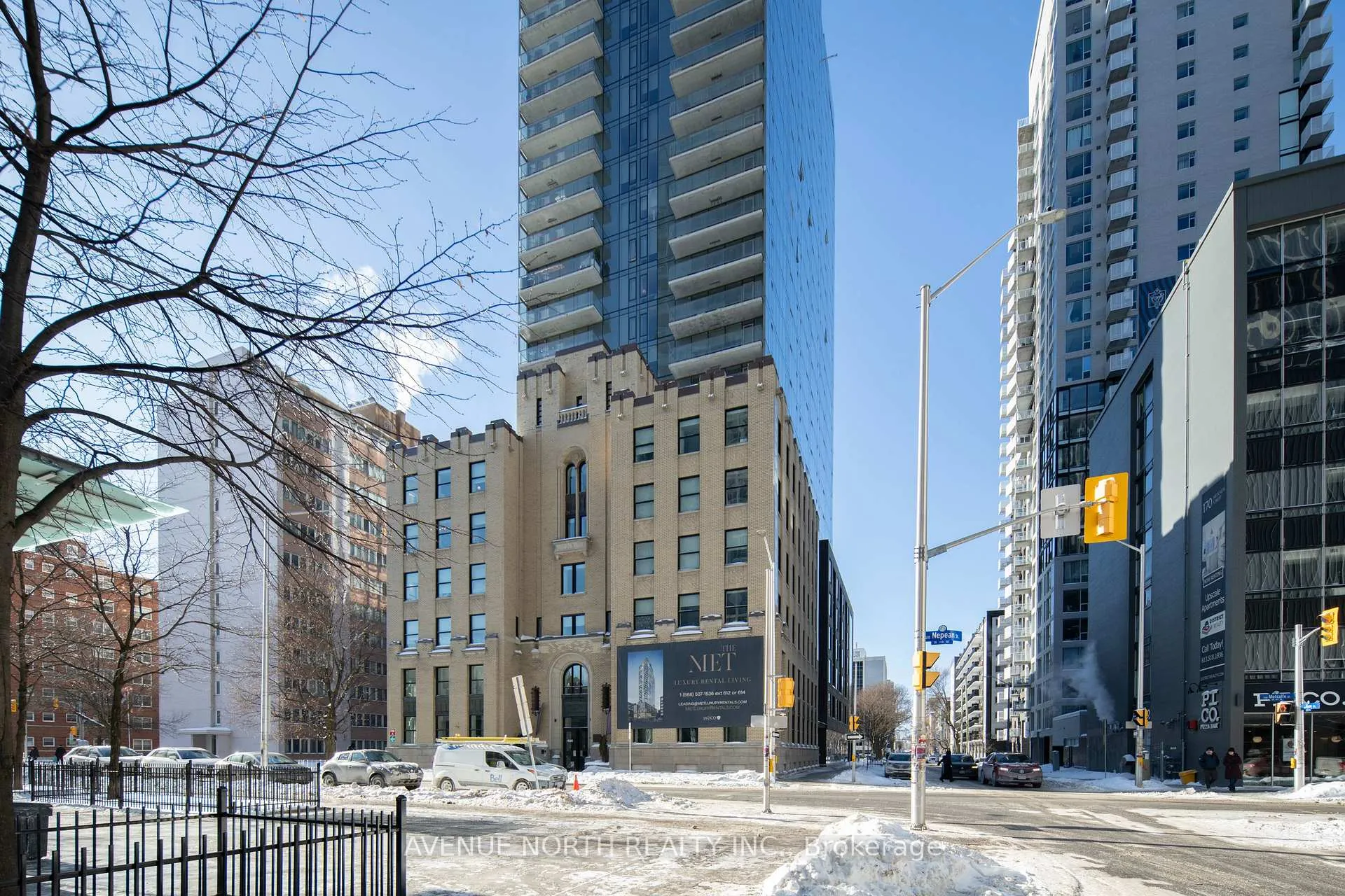 Front of Unit 2211, 180 Metcalfe Street