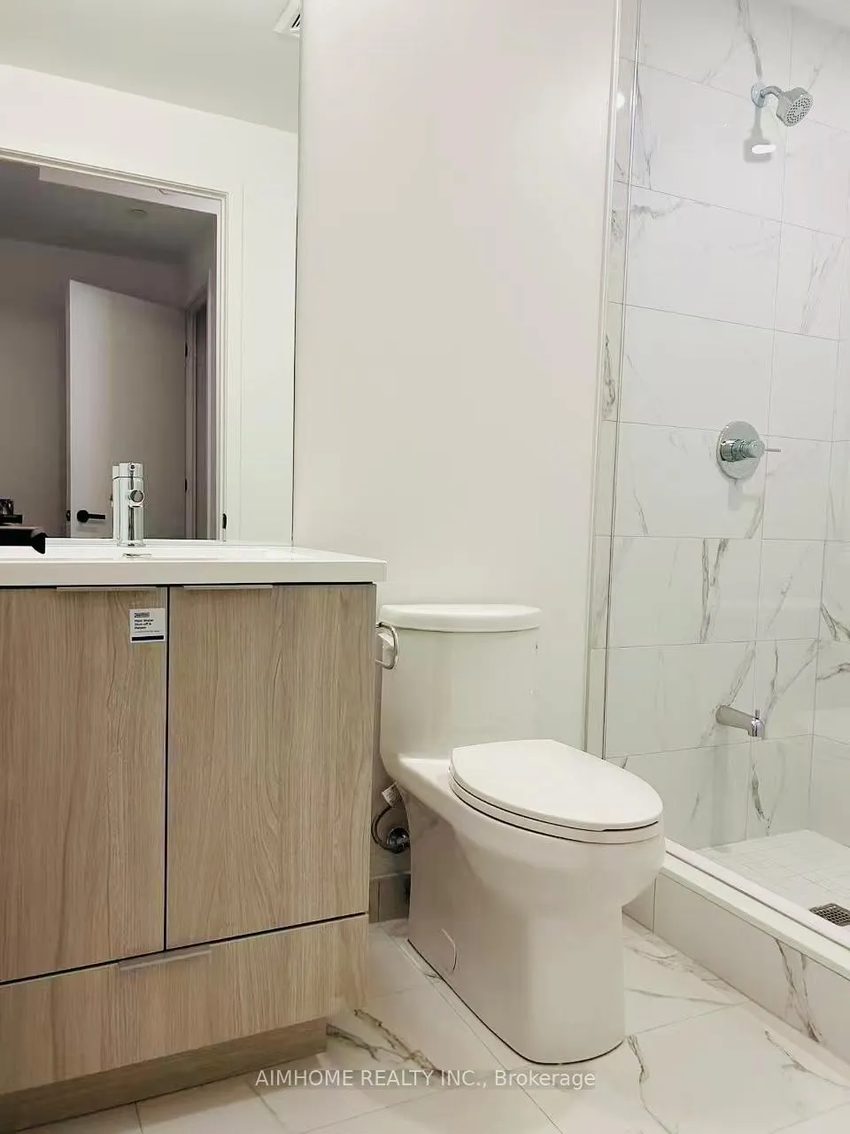 Photo 7 of Unit 2906, 8 Interchange Way, Vaughan, Vaughan Corporate Centre — HOMEH