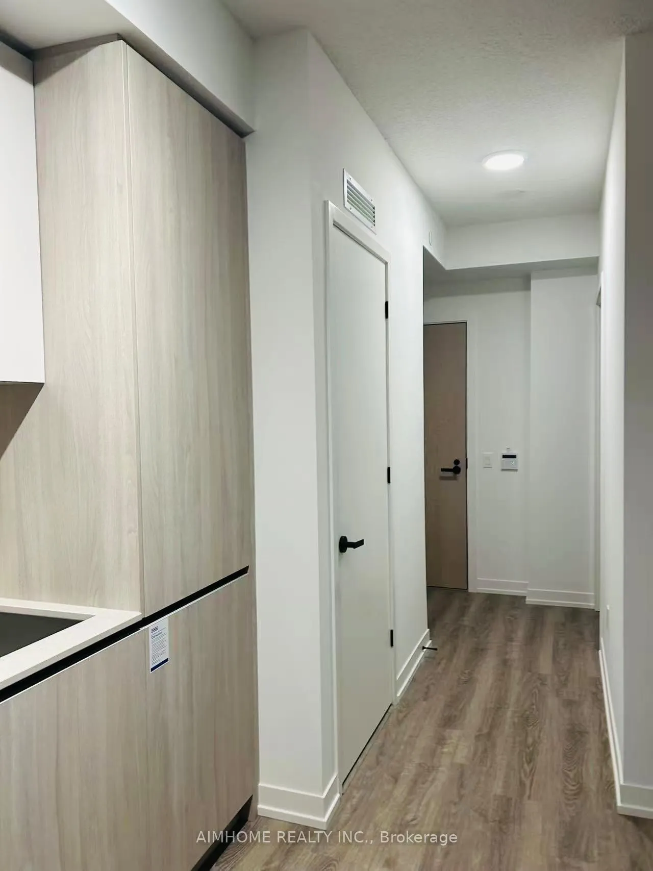 Photo 14 of Unit 2906, 8 Interchange Way, Vaughan, Vaughan Corporate Centre — HOMEH