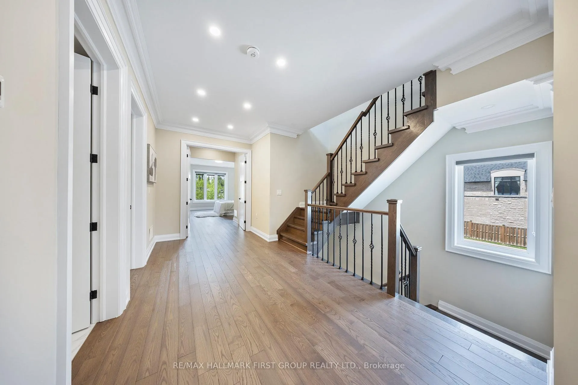 Photo 18 of 732 Hillview Crescent, Pickering, West Shore — HOMEH