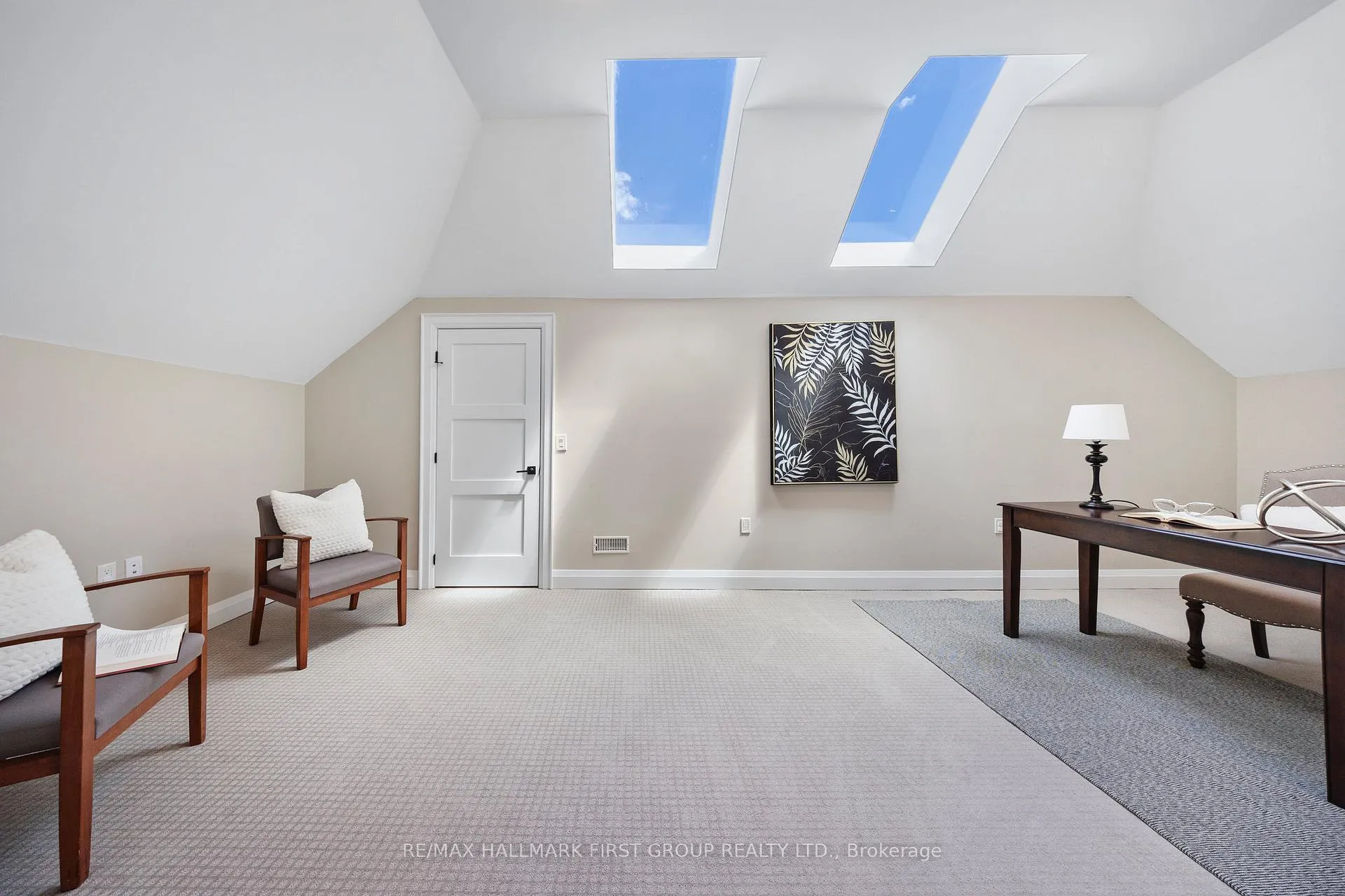 Photo 34 of 732 Hillview Crescent, Pickering, West Shore — HOMEH