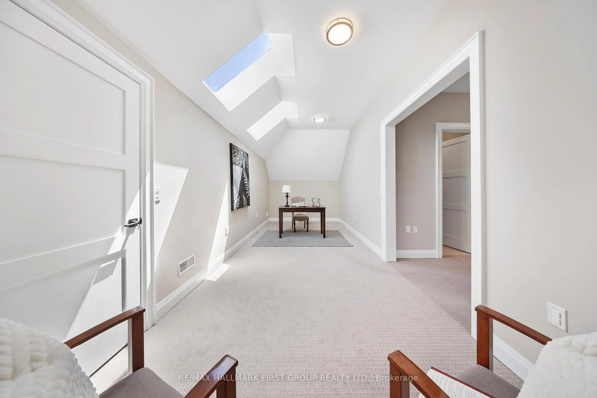 Photo 35 of 732 Hillview Crescent, Pickering, West Shore — HOMEH