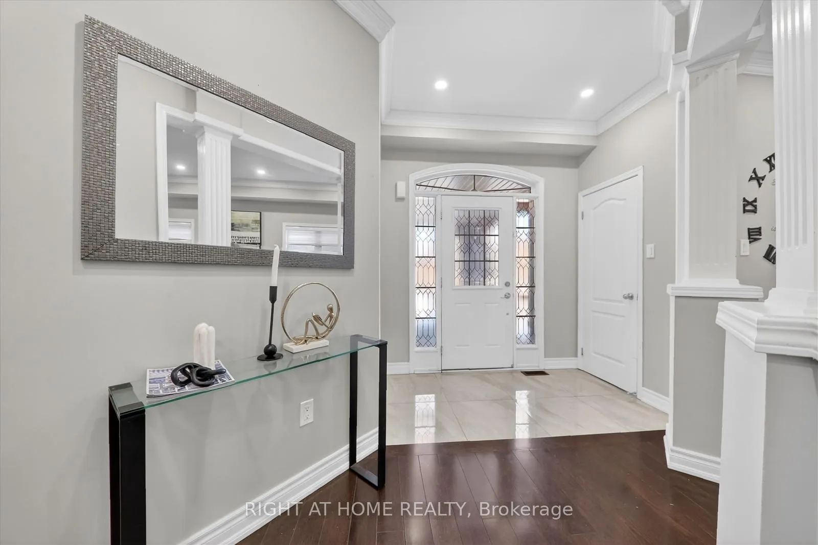 Photo 5 of 63 Henry Smith Avenue, Clarington, Bowmanville — HOMEH