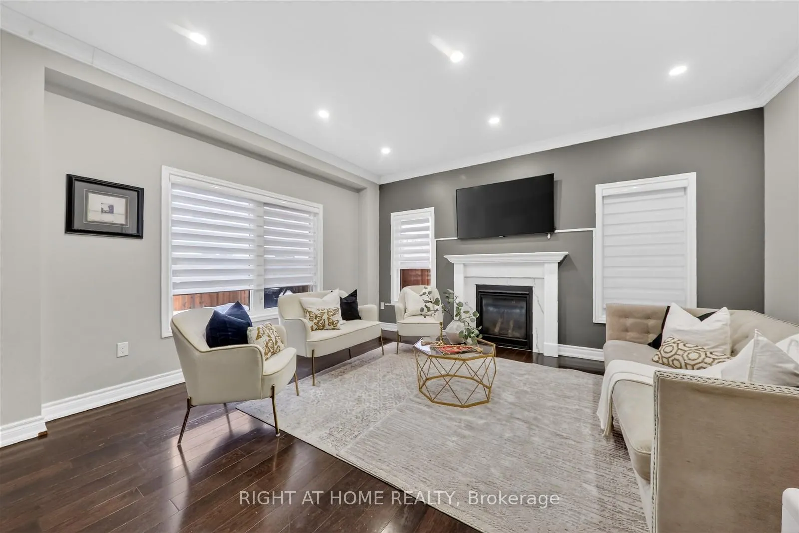 Photo 14 of 63 Henry Smith Avenue, Clarington, Bowmanville — HOMEH