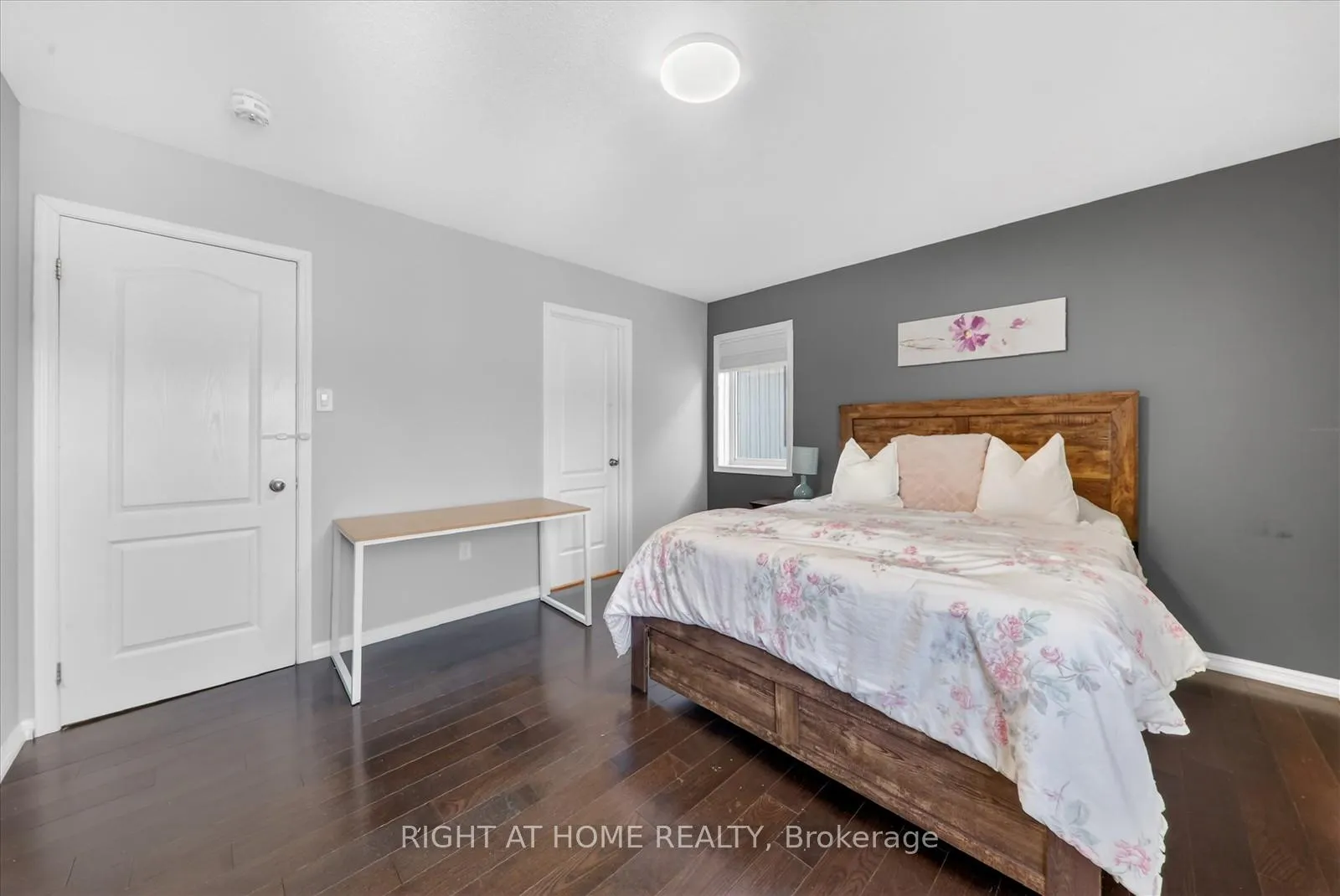 Photo 32 of 63 Henry Smith Avenue, Clarington, Bowmanville — HOMEH