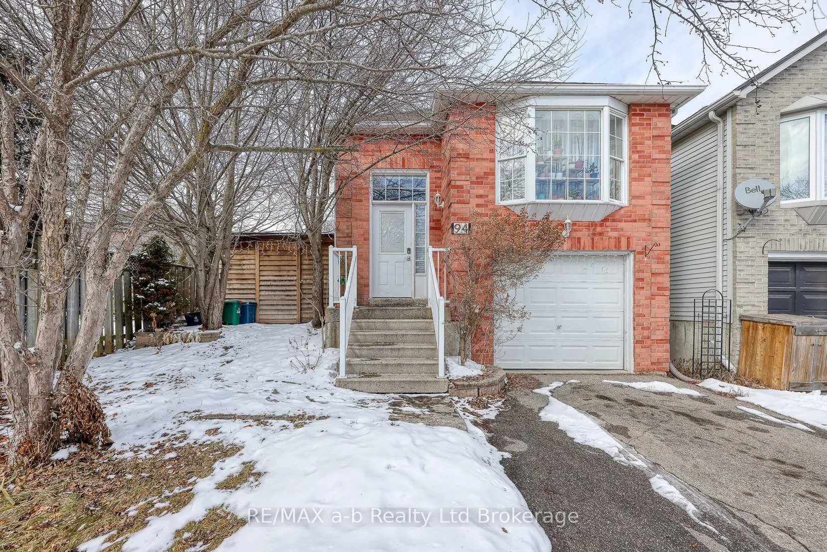 Photo 1 of 94 D'aubigny Road, Brantford — HOMEH